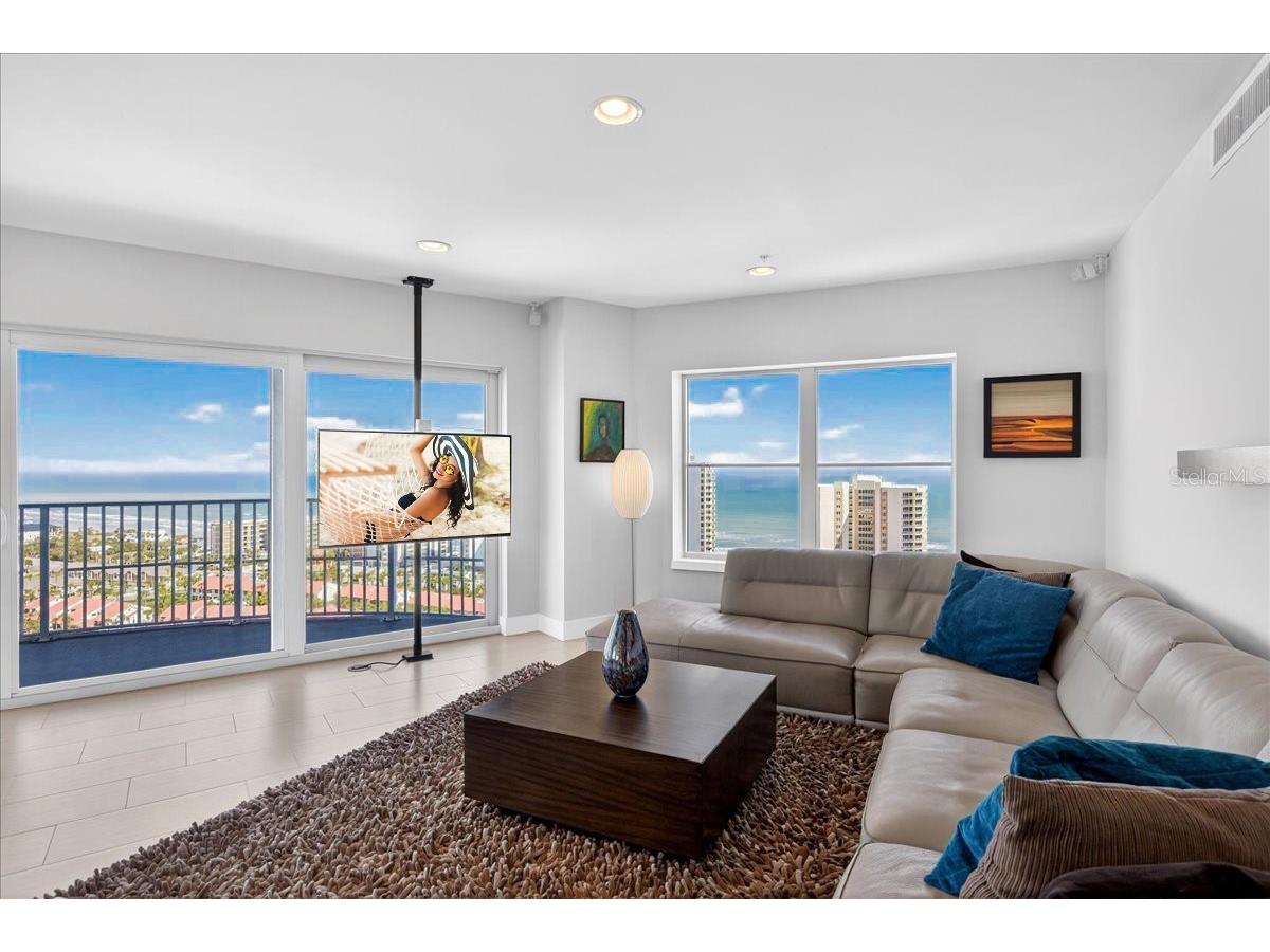 2 Oceans West Boulevard #2006 Daytona Beach FL 32118 V4947930 image21