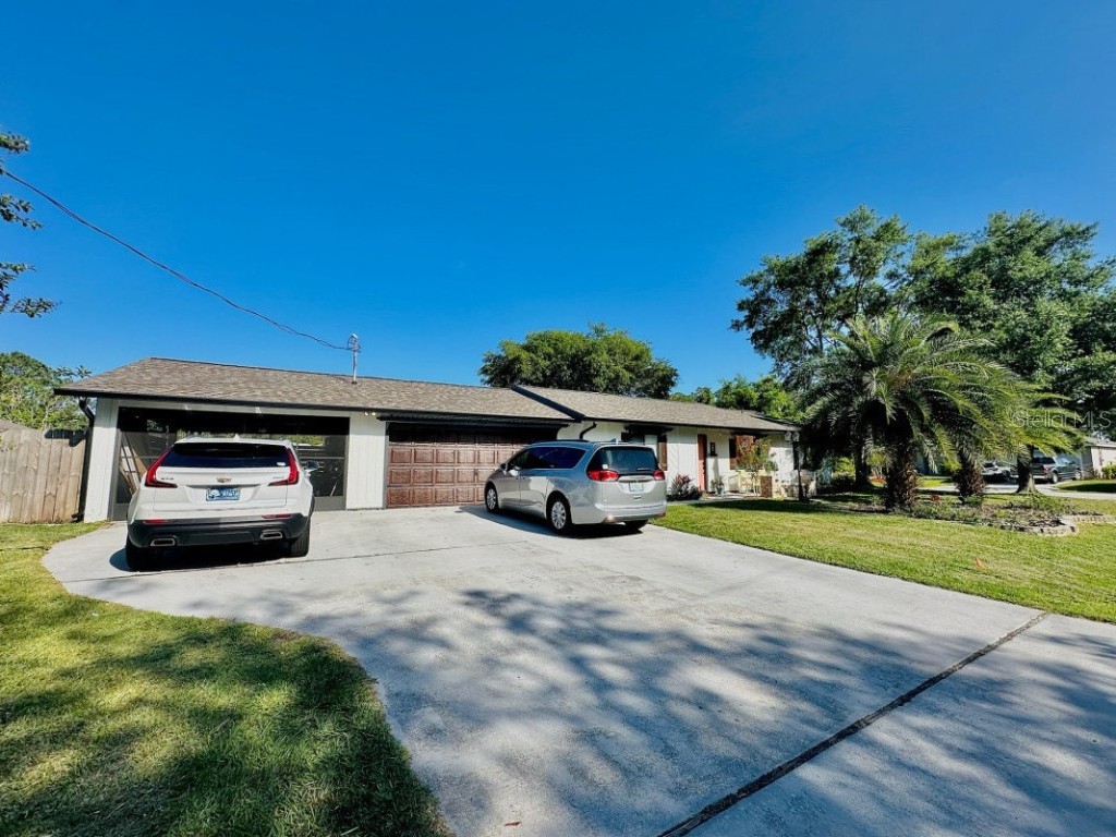 2 Pershing Lane Palm Coast FL 32164 A4610955 image1