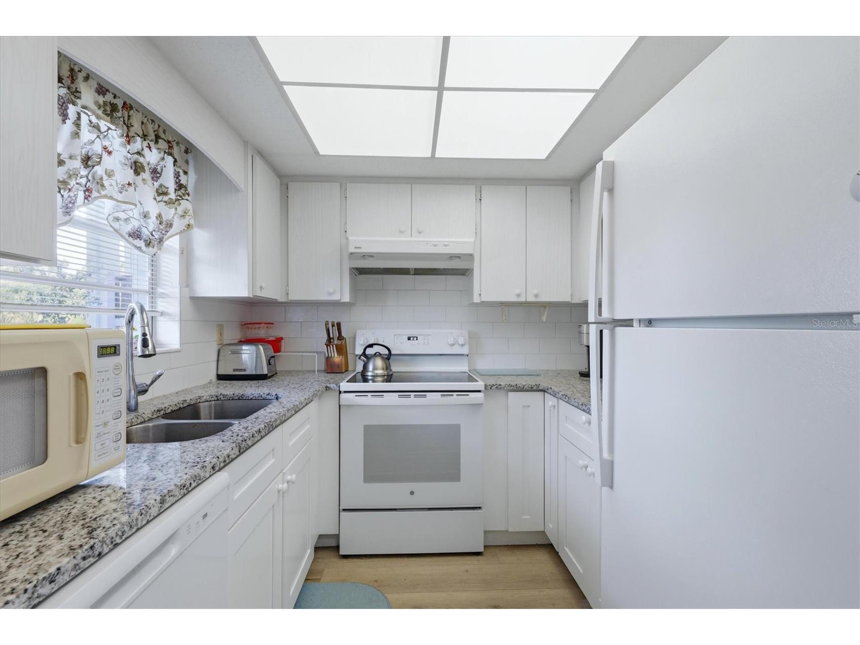 2 Quails Run Boulevard #2104 Englewood FL 34223 D6147504 image11