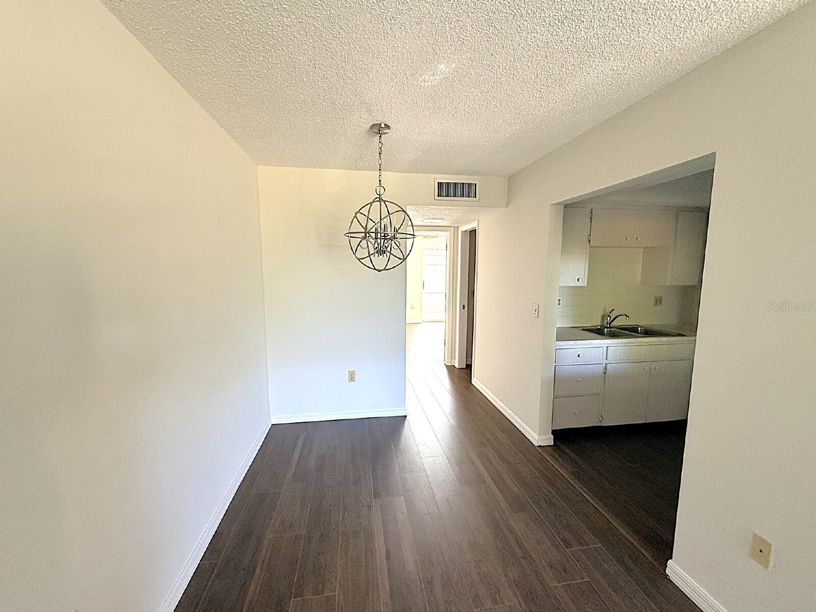 2 Quails Run Boulevard #8 Englewood FL 34223 A4694406 image4