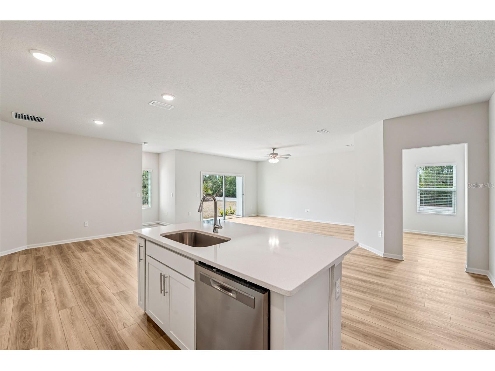 2 Rolls Royce Court N Palm Coast FL 32164 O6367273 image7