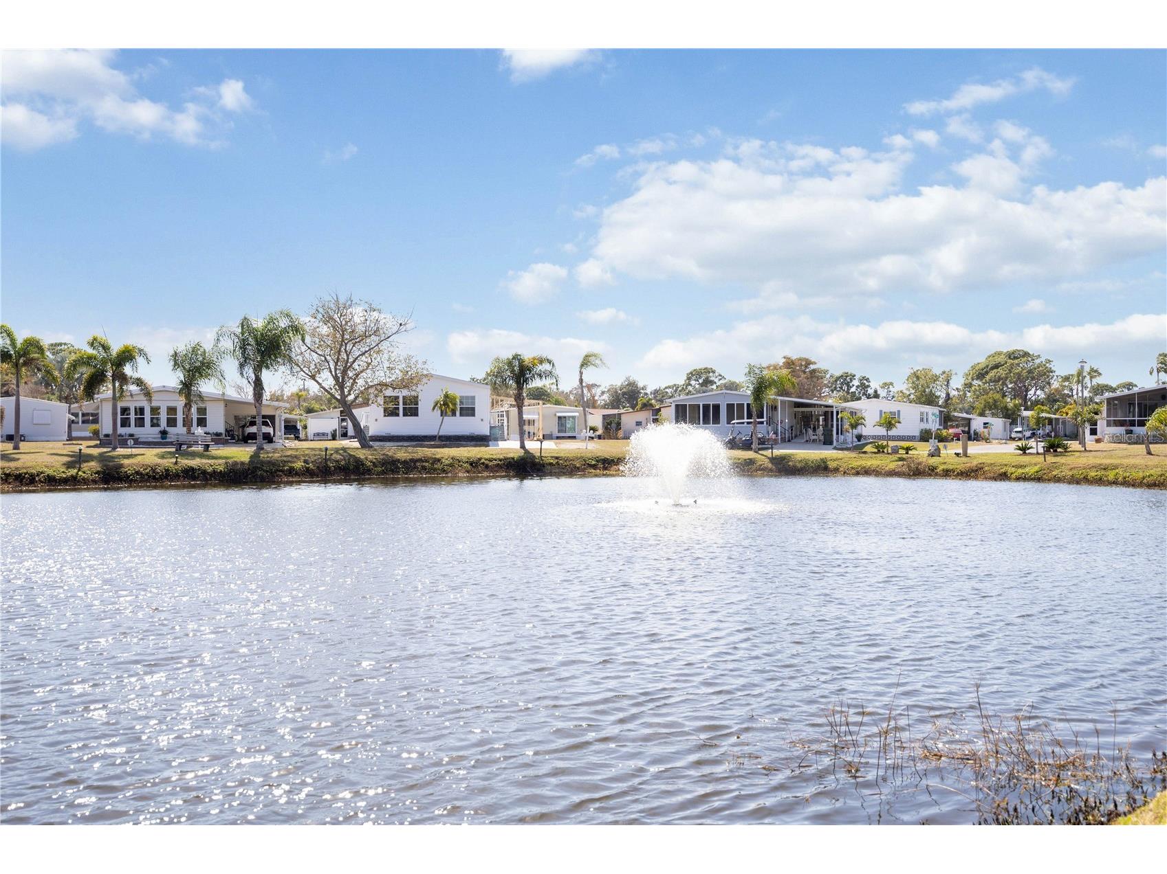 2 S Botany Bay Circle Englewood FL 34223 A4683351 image1