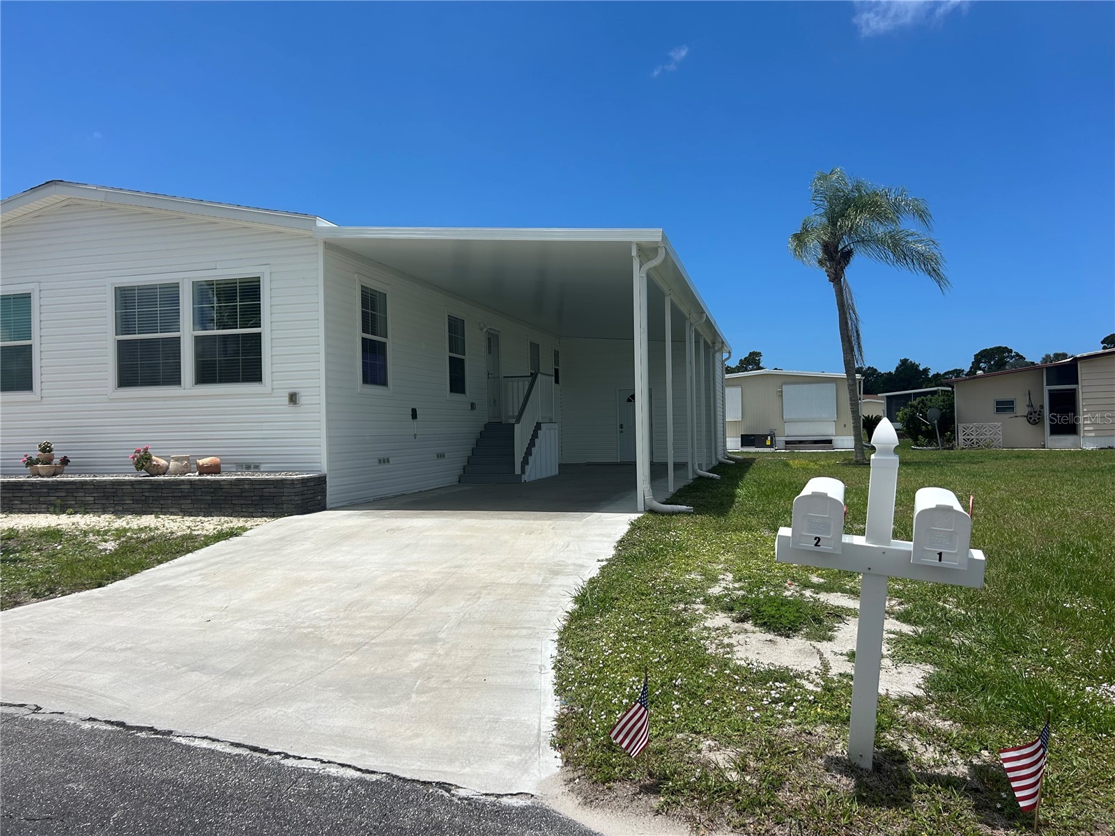 2 S Botany Bay Circle Englewood FL 34223 A4683351 image3