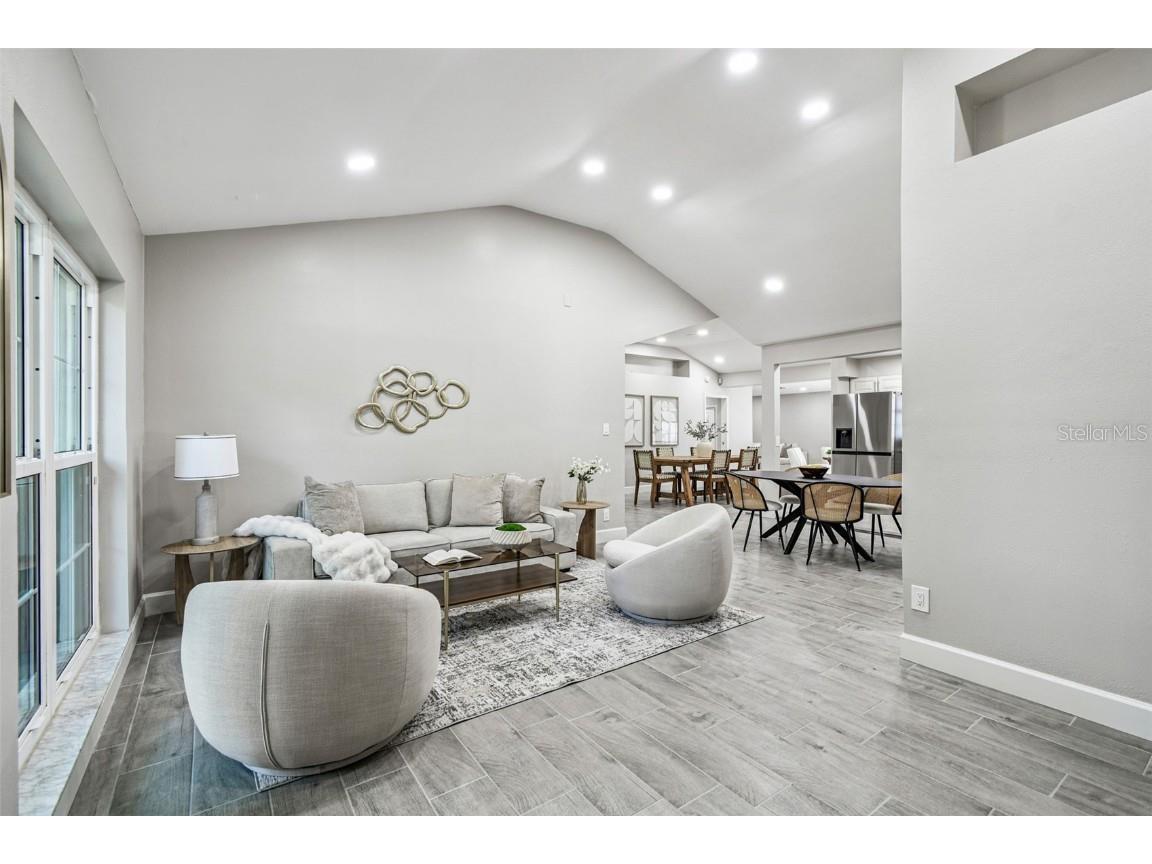 2 S Treasure Drive Tampa FL 33609 TB8443759 image10