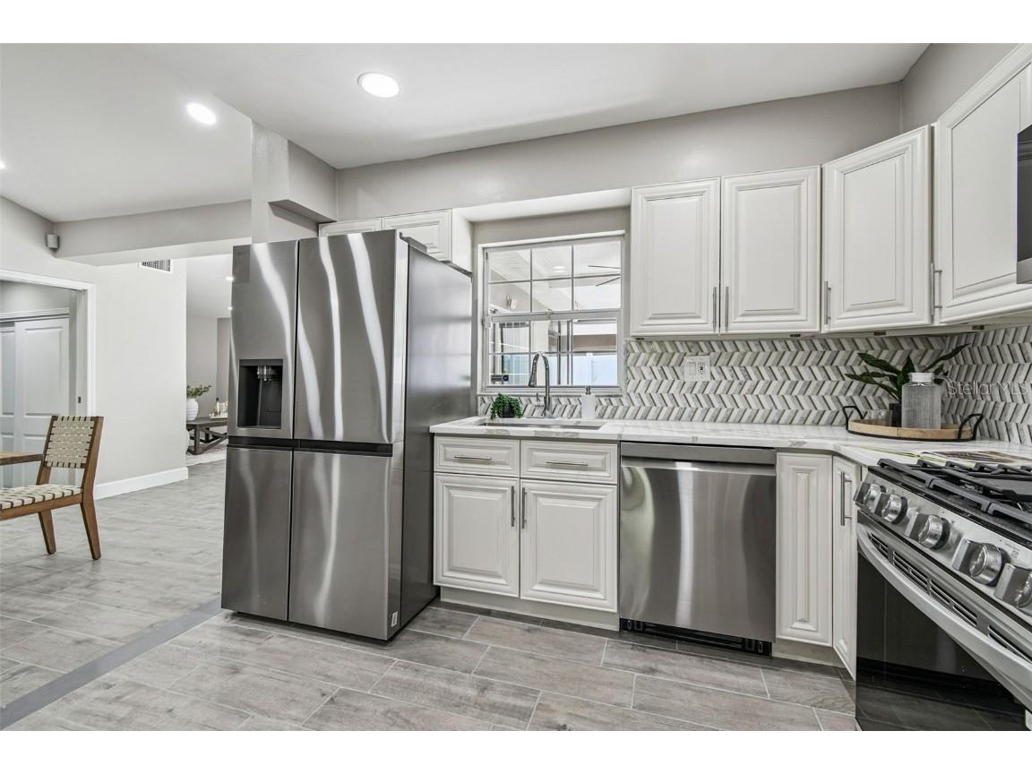 2 S Treasure Drive Tampa FL 33609 TB8443759 image21