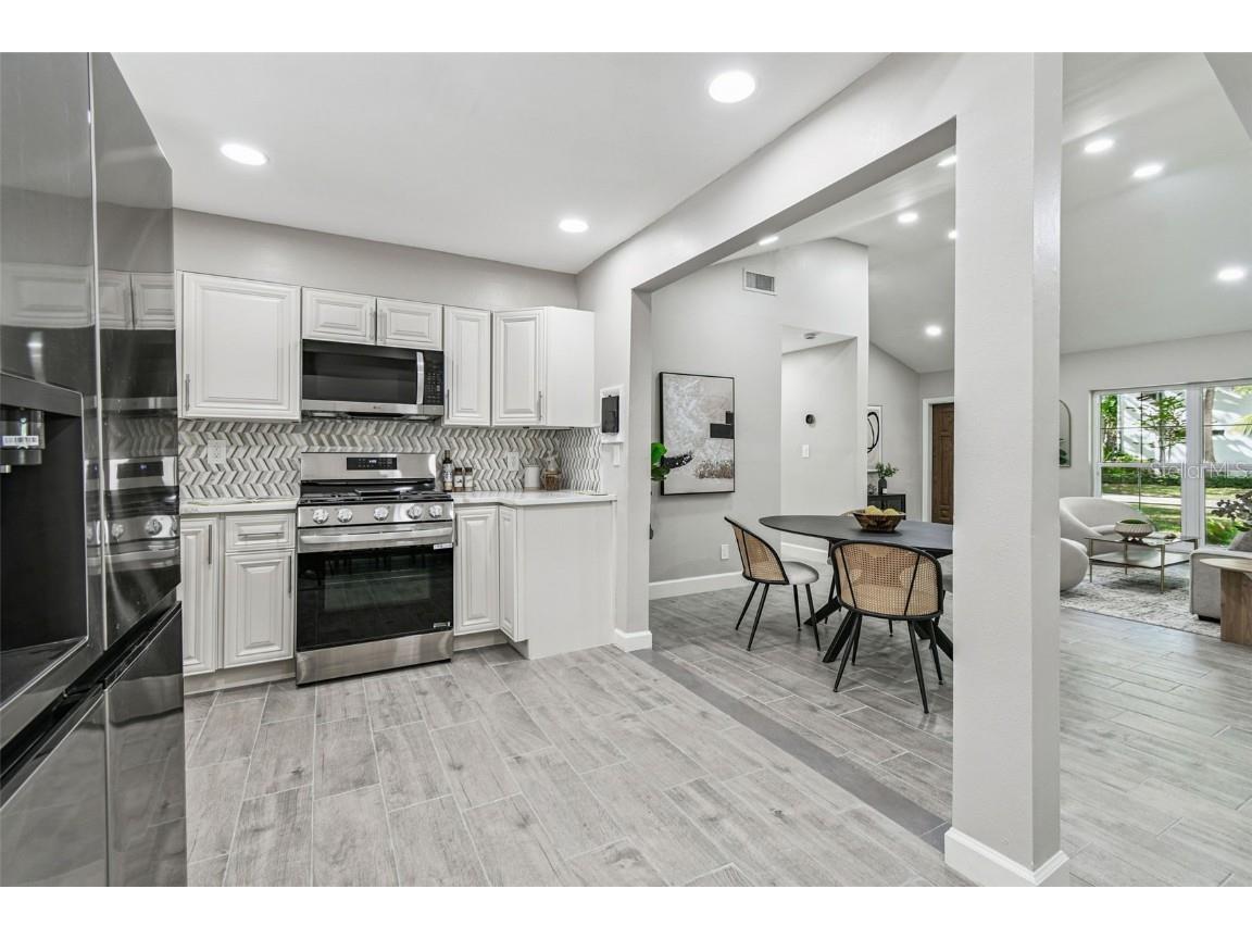 2 S Treasure Drive Tampa FL 33609 TB8443759 image23