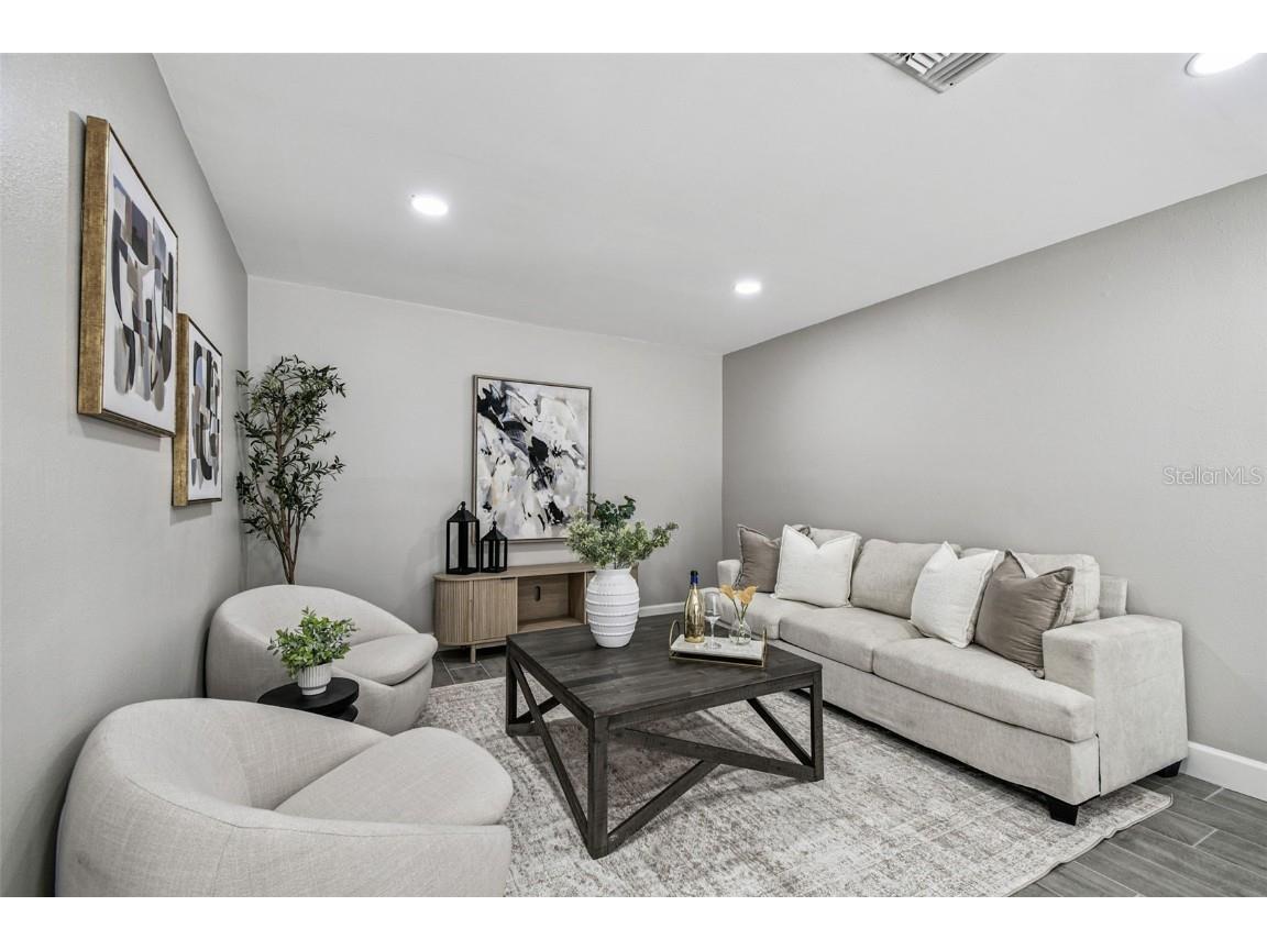 2 S Treasure Drive Tampa FL 33609 TB8443759 image28