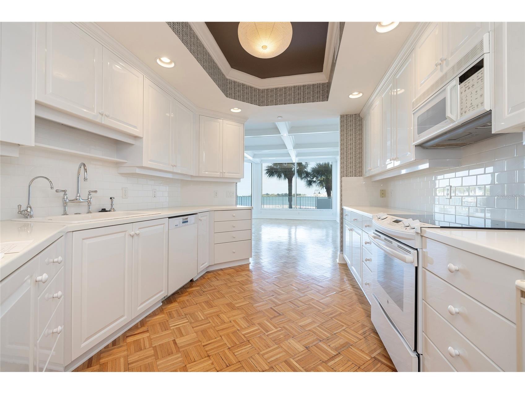 2 Seaside Lane #103 Belleair FL 33756 TB8456311 image16