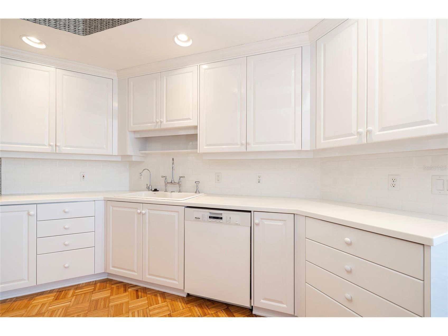 2 Seaside Lane #103 Belleair FL 33756 TB8456311 image19