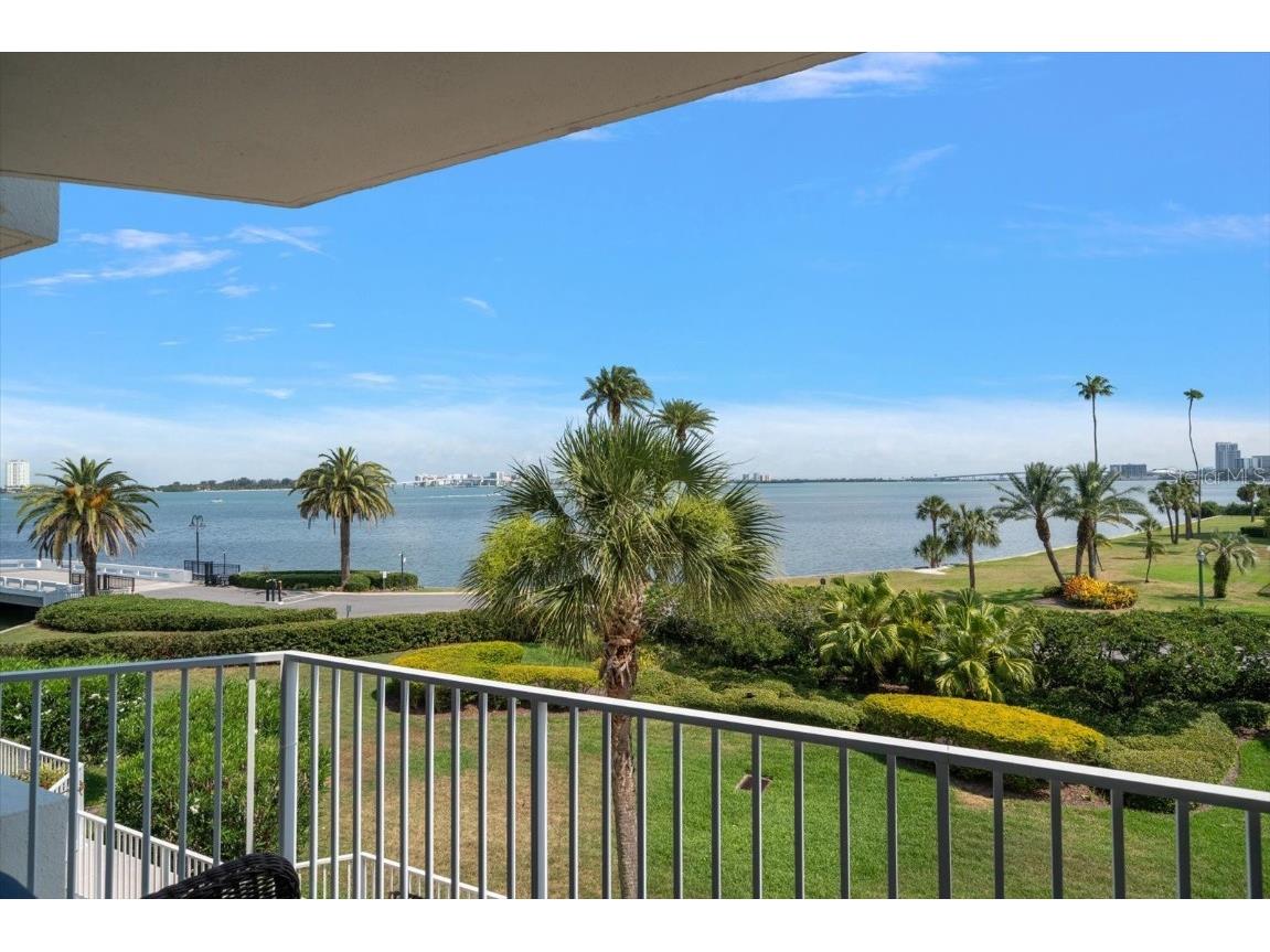 2 Seaside Lane #201 Belleair FL 33756 TB8445285 image7