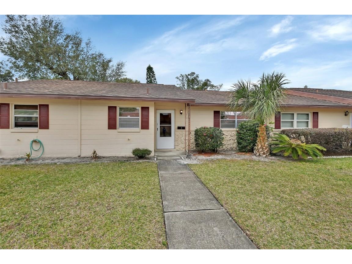2 Villa Villar Court #02 Deland FL 32724 V4940580 image1