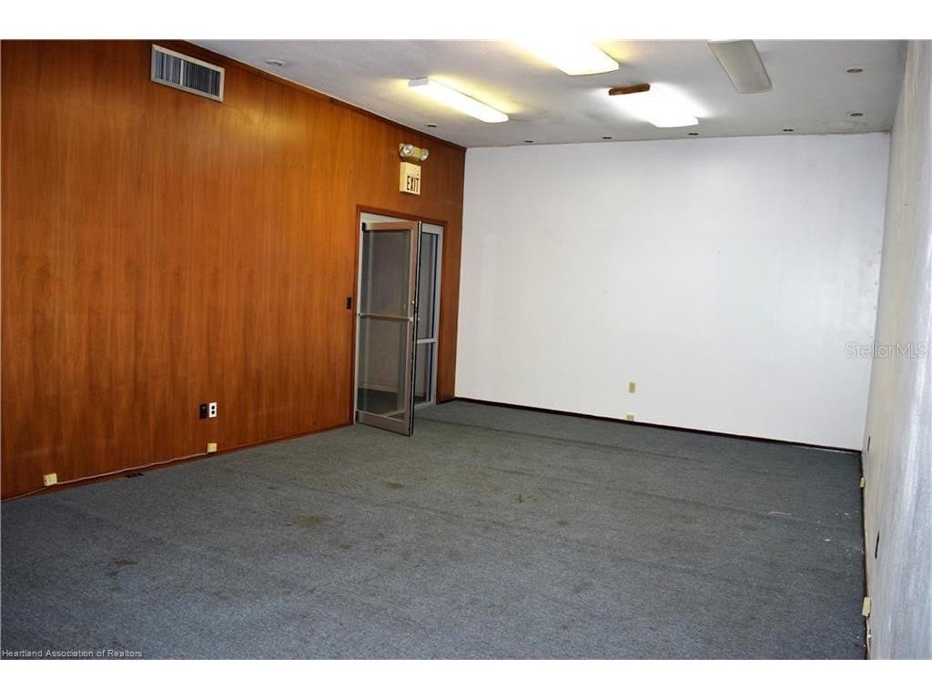 2 W Main Street Avon Park FL 33825 L4945883 image12