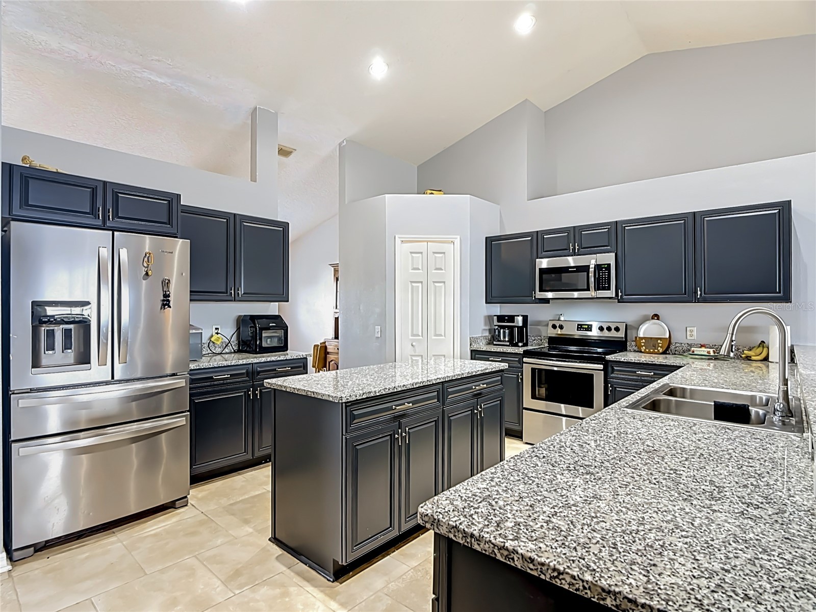 20 Andora Court Kissimmee FL 34758 O6403083 image2