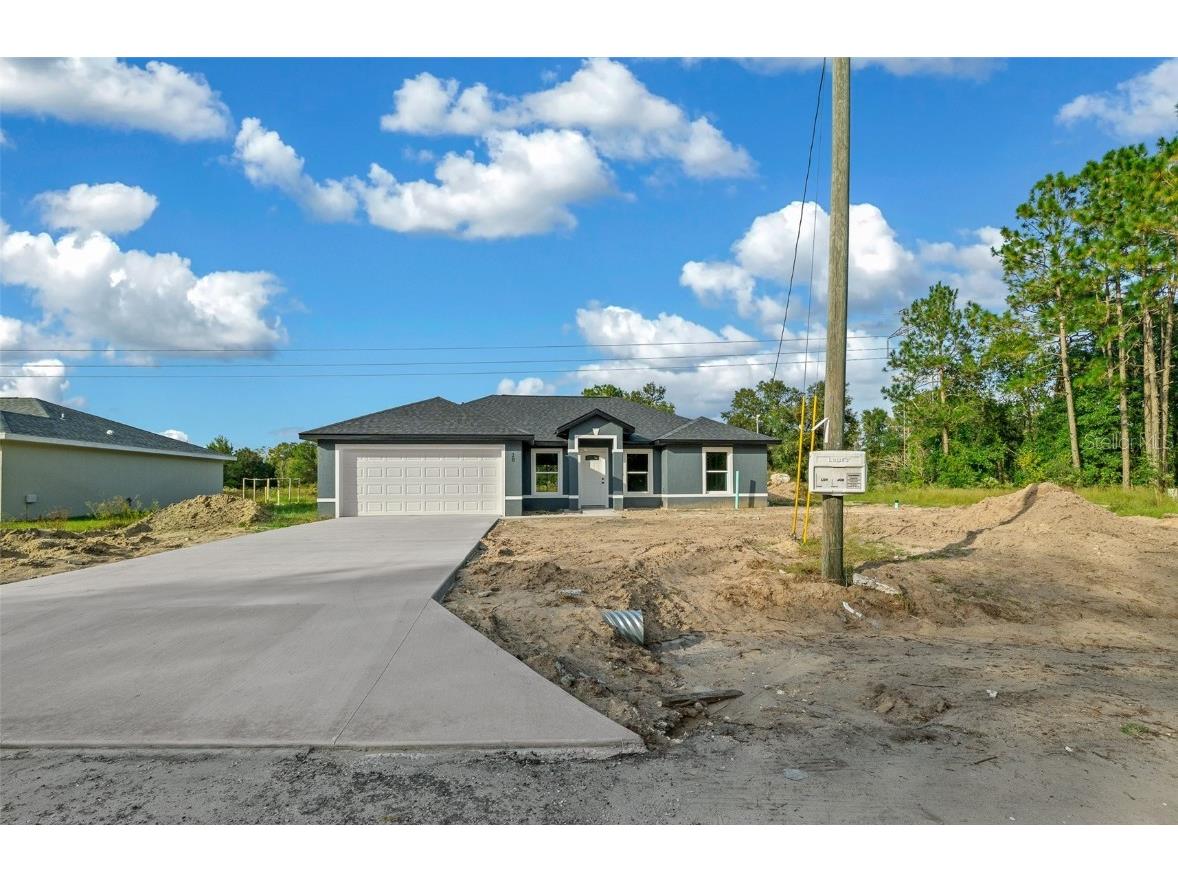 20 Bay Place Court Ocklawaha FL 32179 G5088243 image1