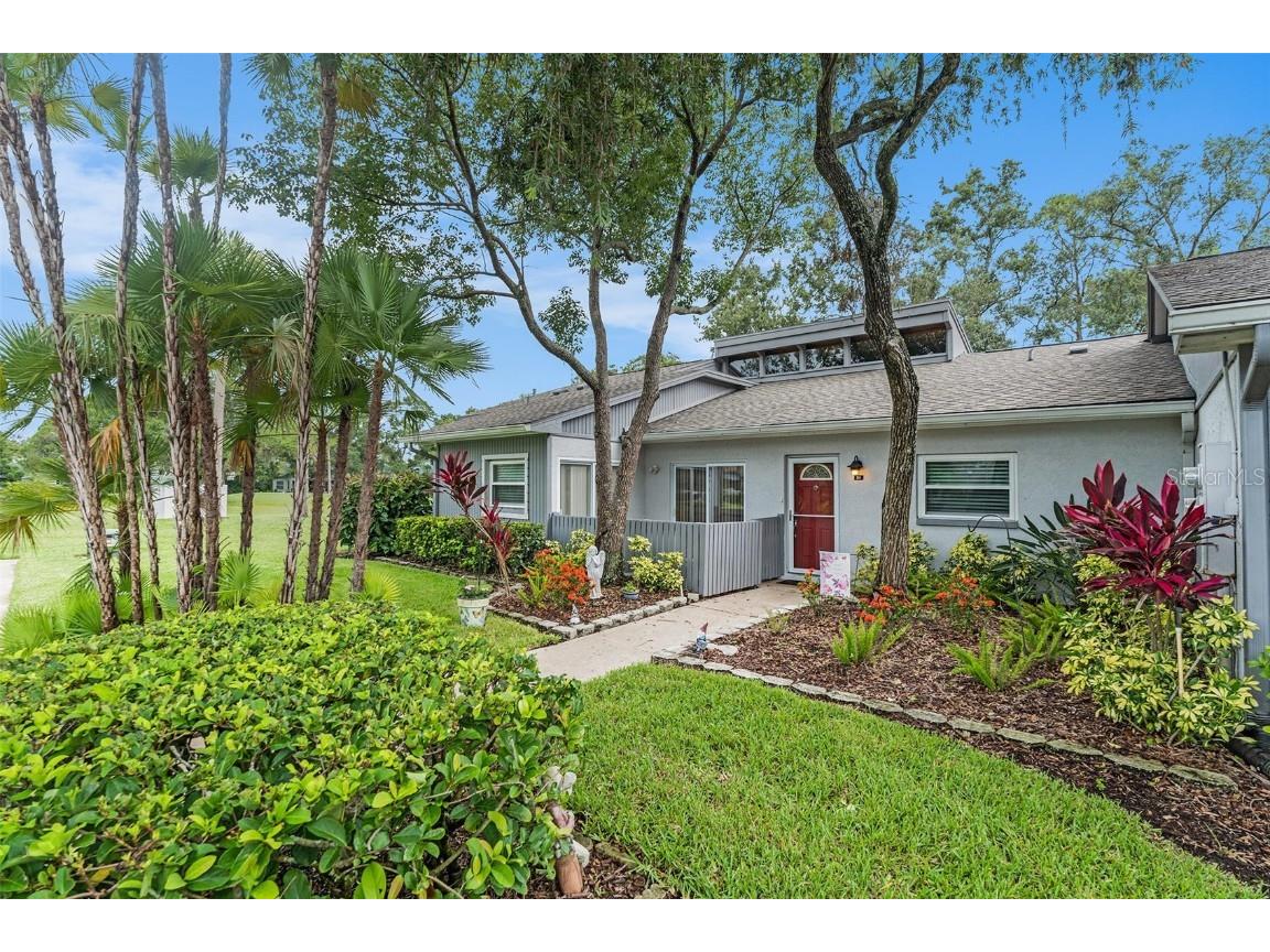 20 Iris Place Oldsmar FL 34677 TB8404244 image1