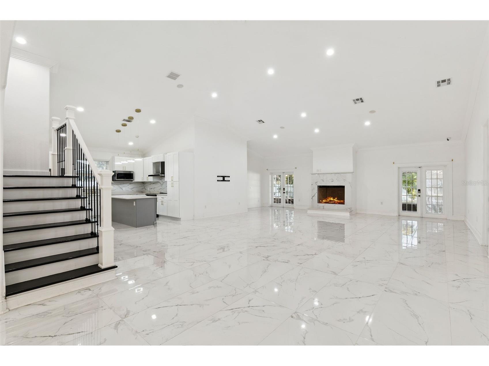20 Rewis Street Ocoee FL 34761 O6378816 image13