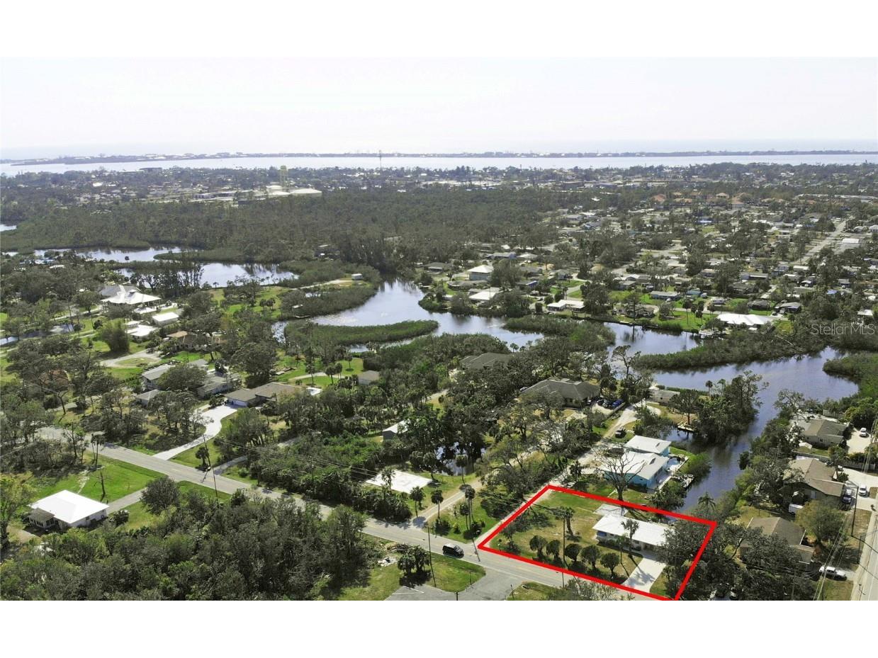 20 S Oxford Drive Englewood FL 34223 D6129005 image1