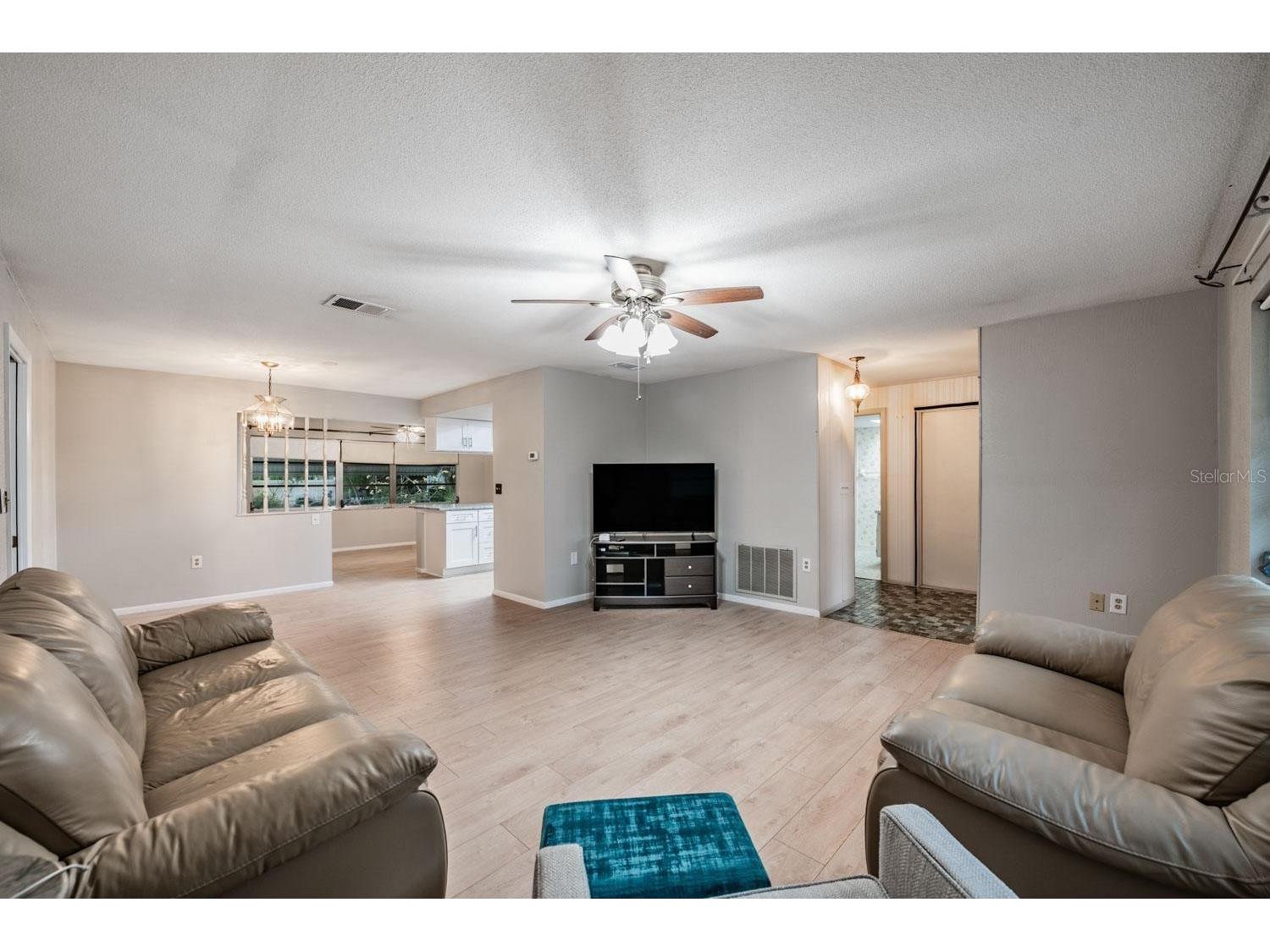 20 Shell Circle Palm Harbor FL 34684 TB8508168 image6