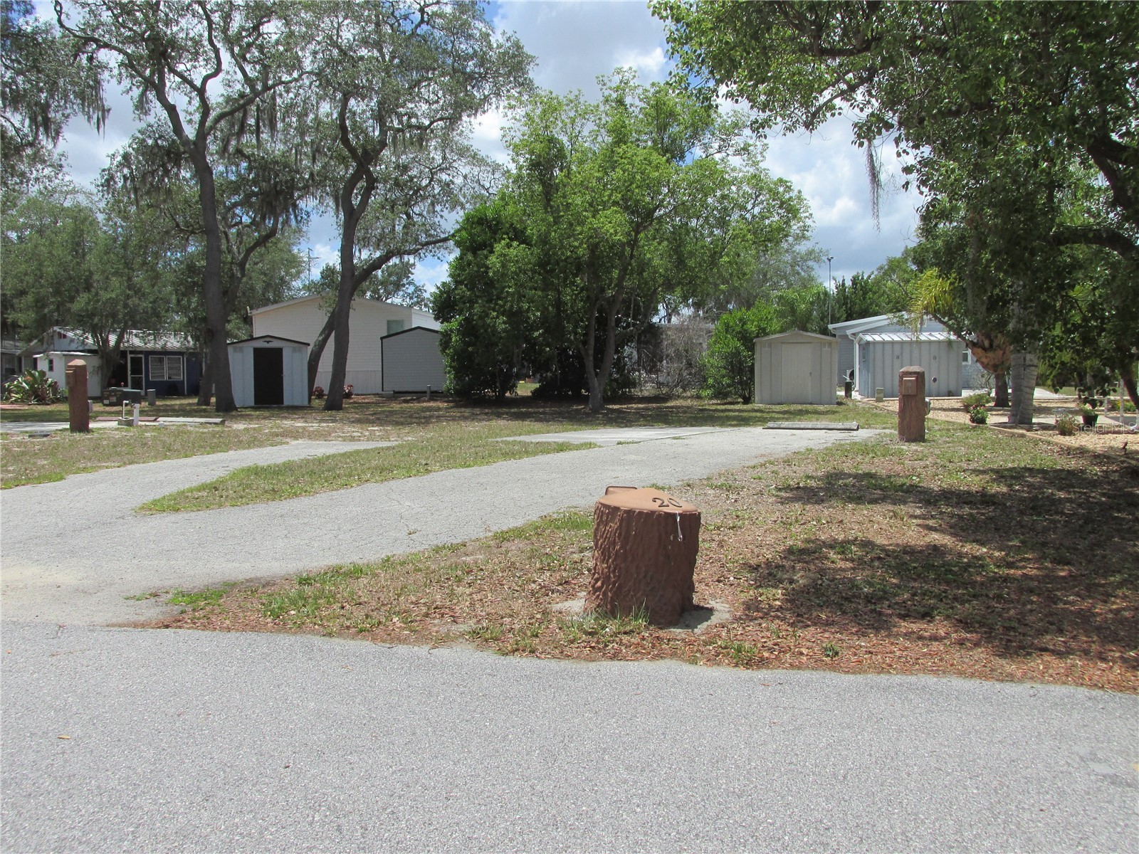 20 Silver Doctor Lane Lake Wales FL 33898 - SADDLEBAG LAKE K4903516 image1