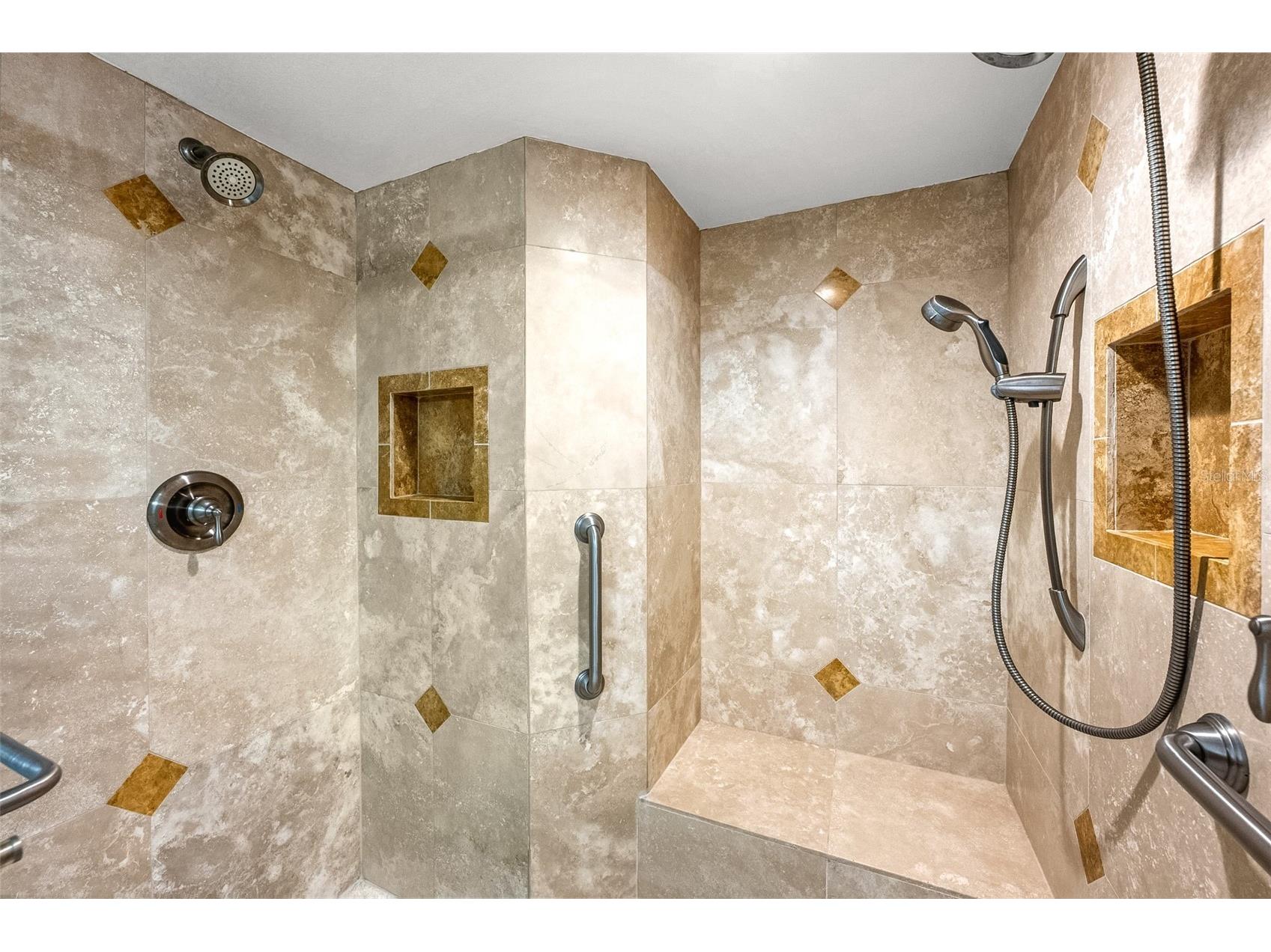 20 Whispering Sands Drive #1102 Sarasota FL 34242 A4685502 image34