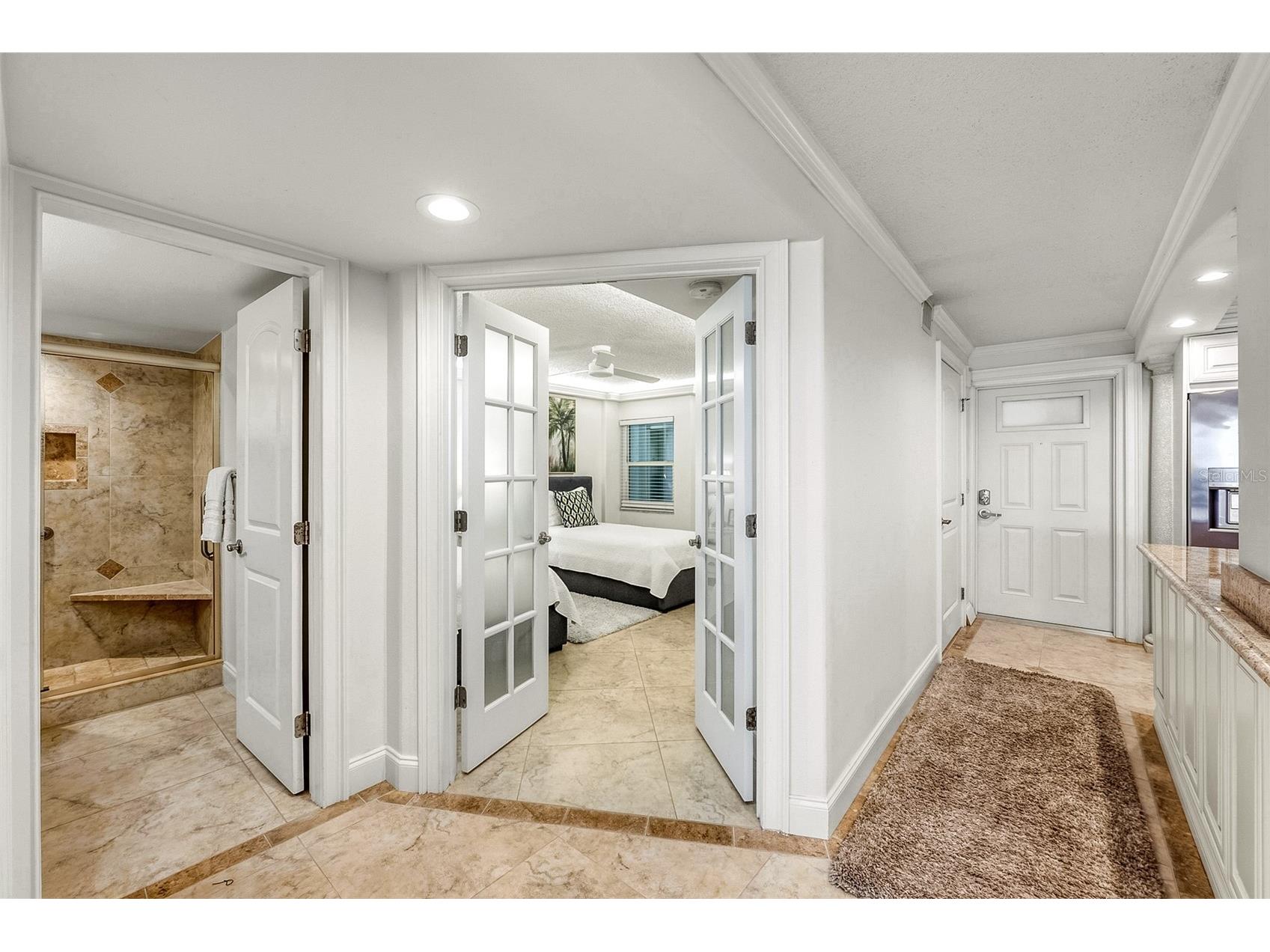 20 Whispering Sands Drive #1102 Sarasota FL 34242 A4685502 image35