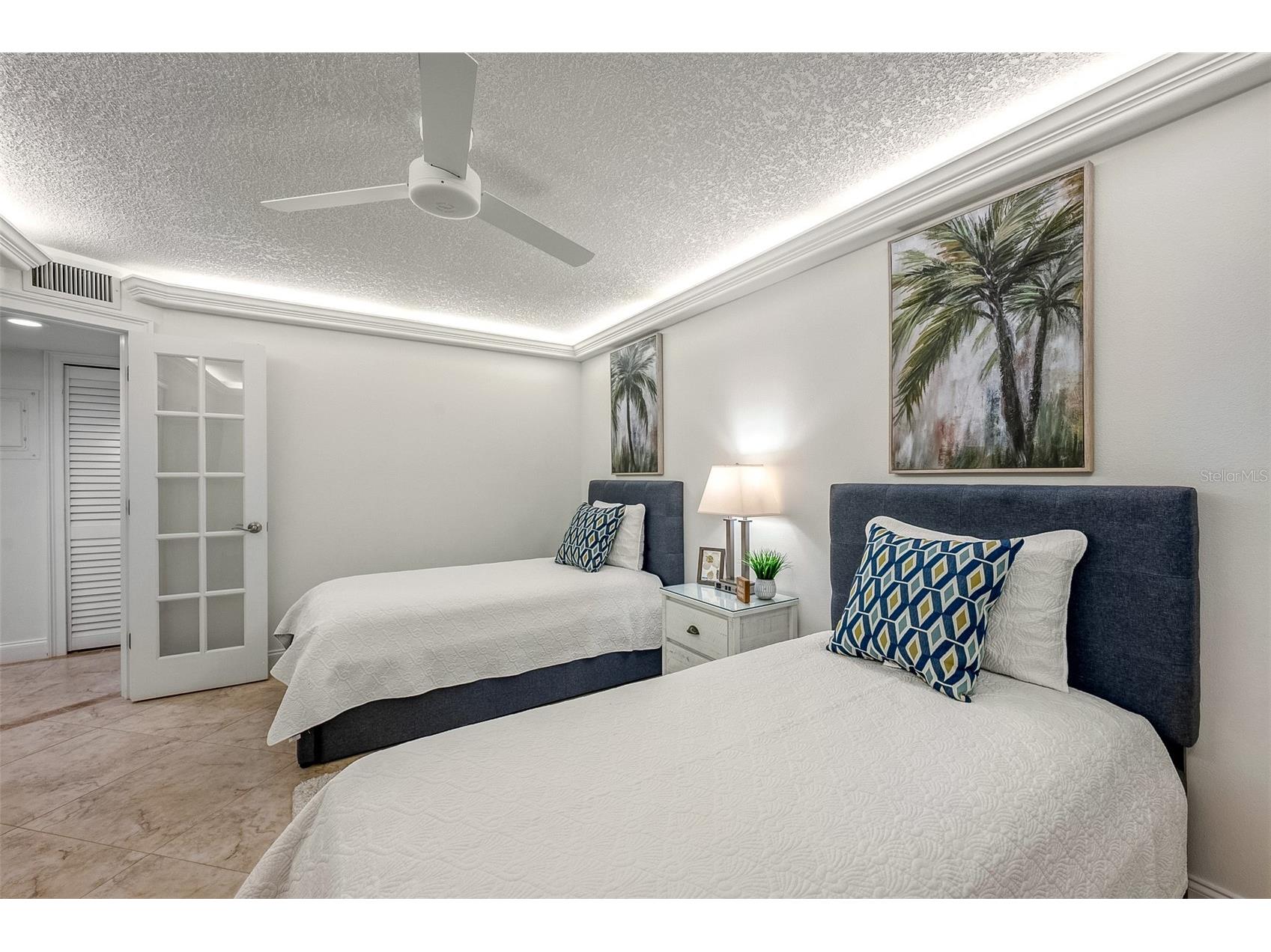 20 Whispering Sands Drive #1102 Sarasota FL 34242 A4685502 image39