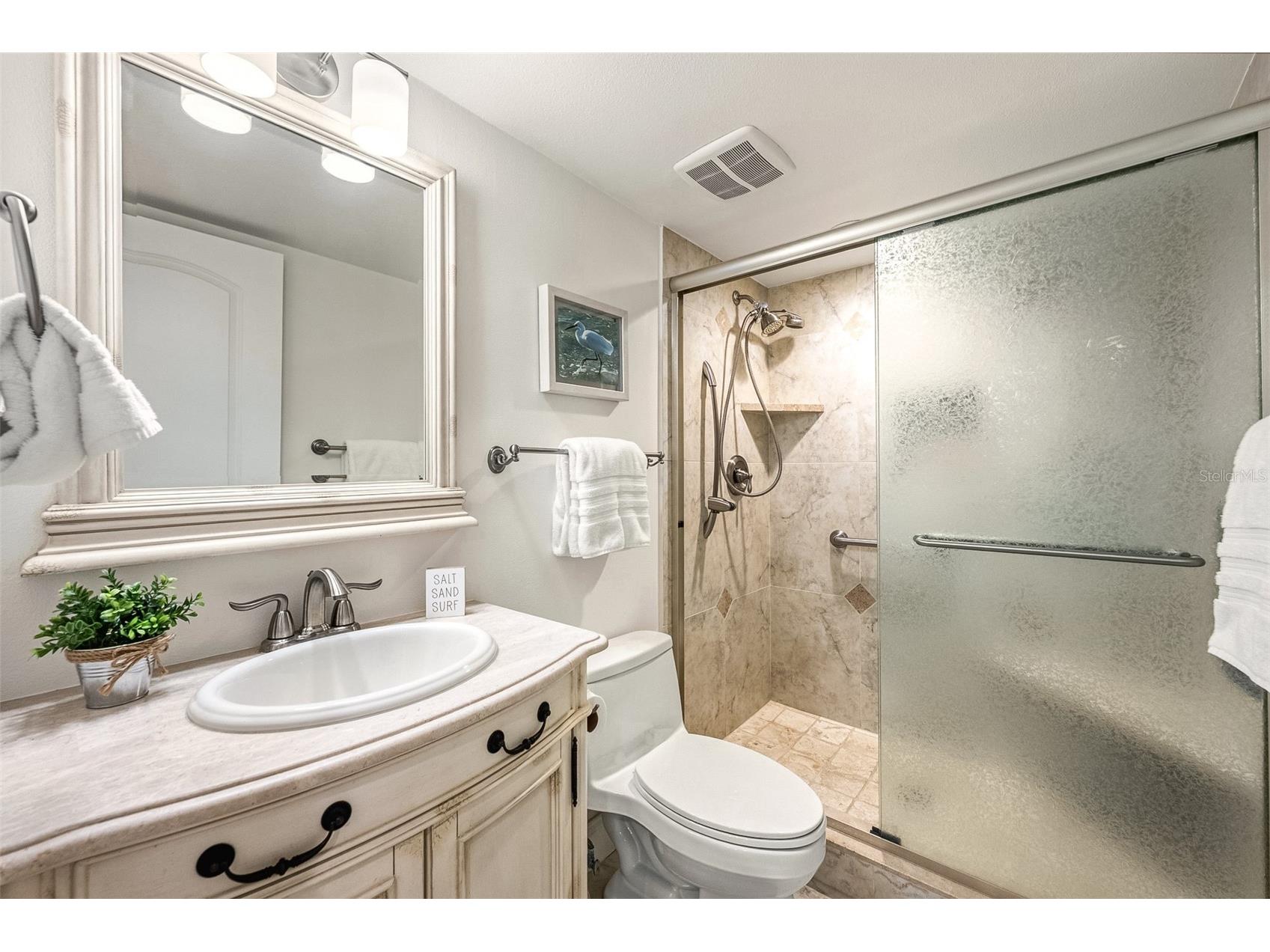 20 Whispering Sands Drive #1102 Sarasota FL 34242 A4685502 image41
