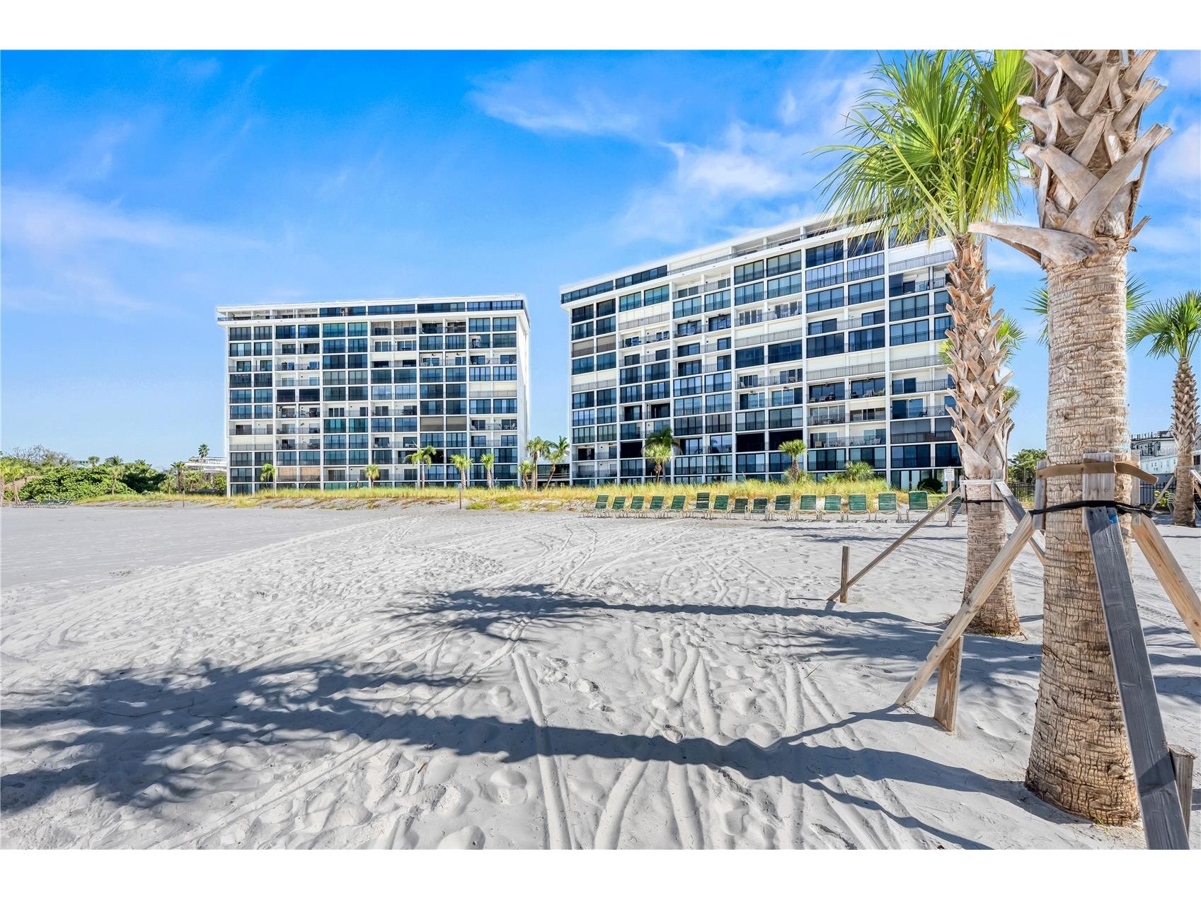 20 Whispering Sands Drive #1102 Sarasota FL 34242 A4685502 image44