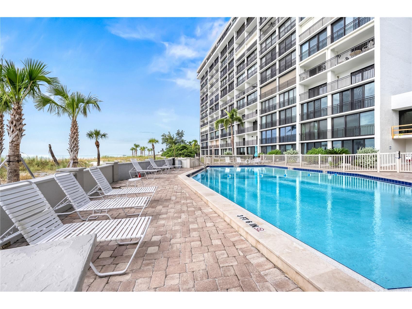 20 Whispering Sands Drive #1102 Sarasota FL 34242 A4685502 image47