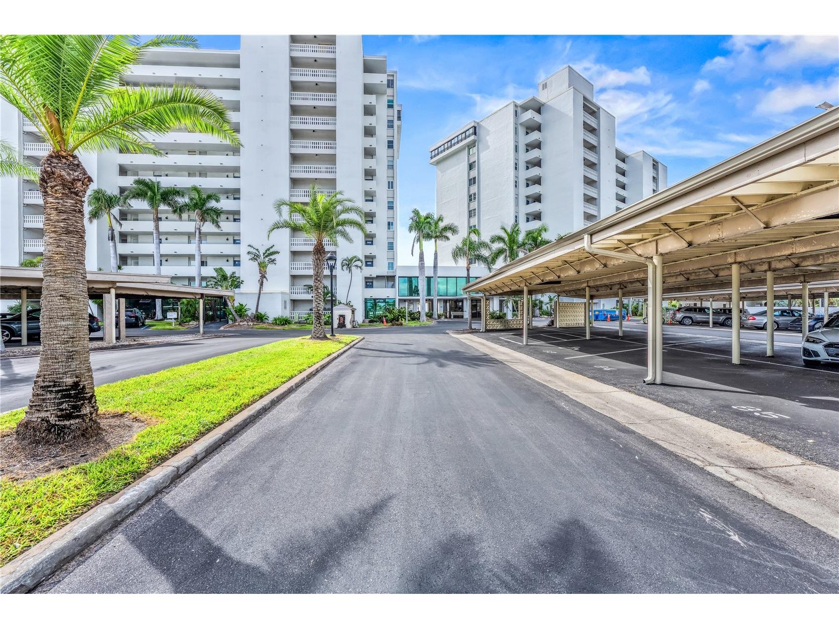 20 Whispering Sands Drive #1102 Sarasota FL 34242 A4685502 image61