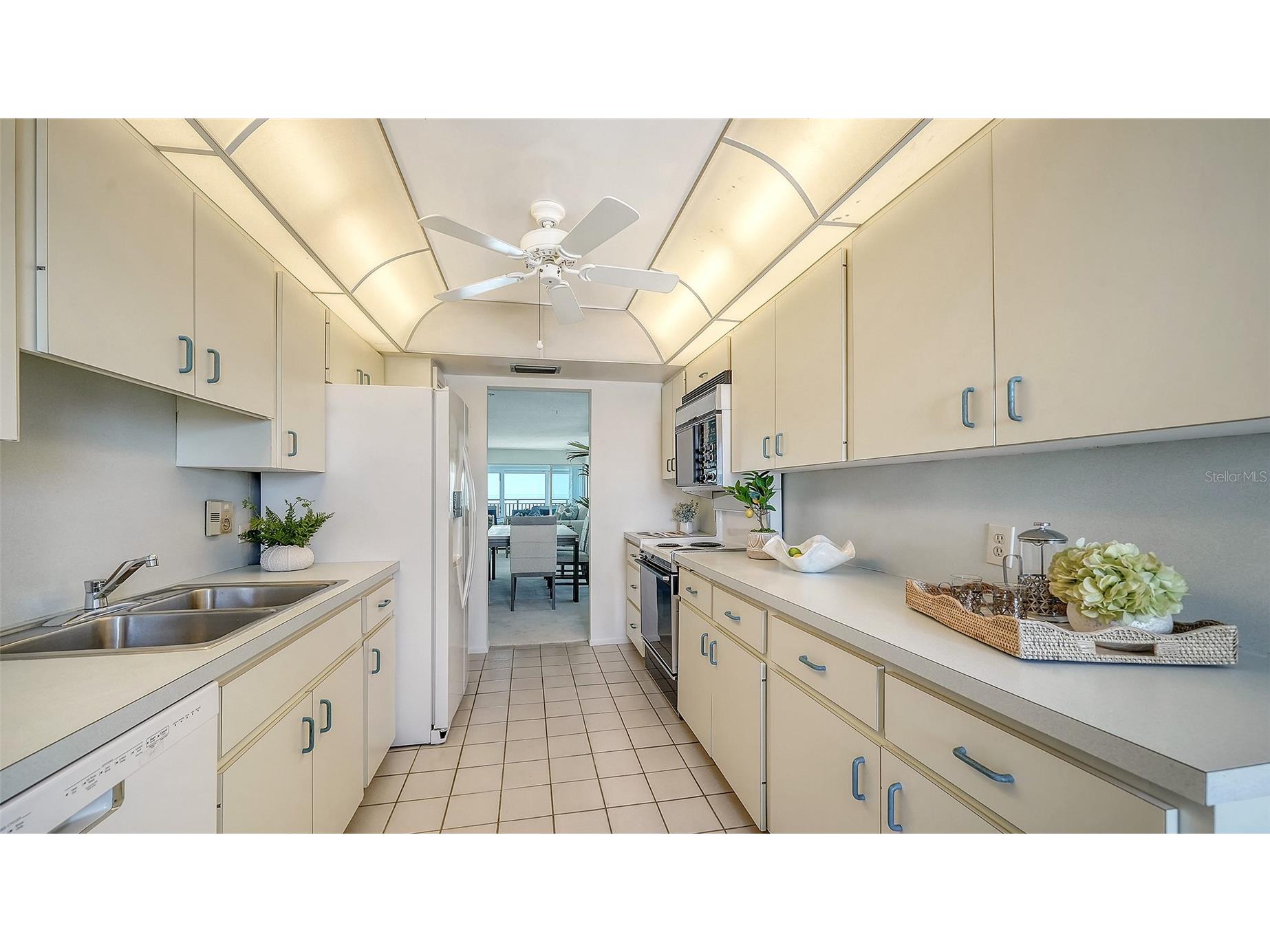 20 Whispering Sands Drive #1201 Sarasota FL 34242 - GULF OF AMERICA A4678026 image34