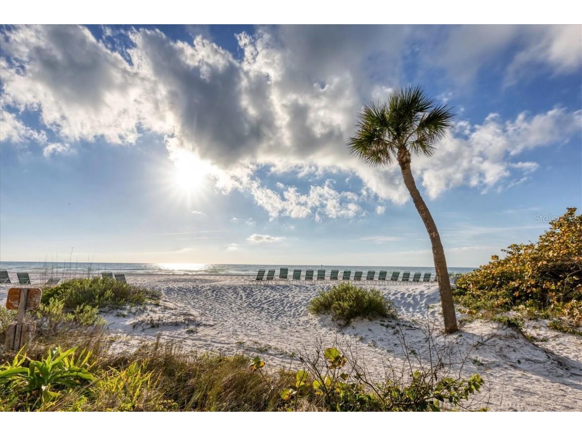 20 Whispering Sands Drive #903 Sarasota FL 34242 A4562777 image31