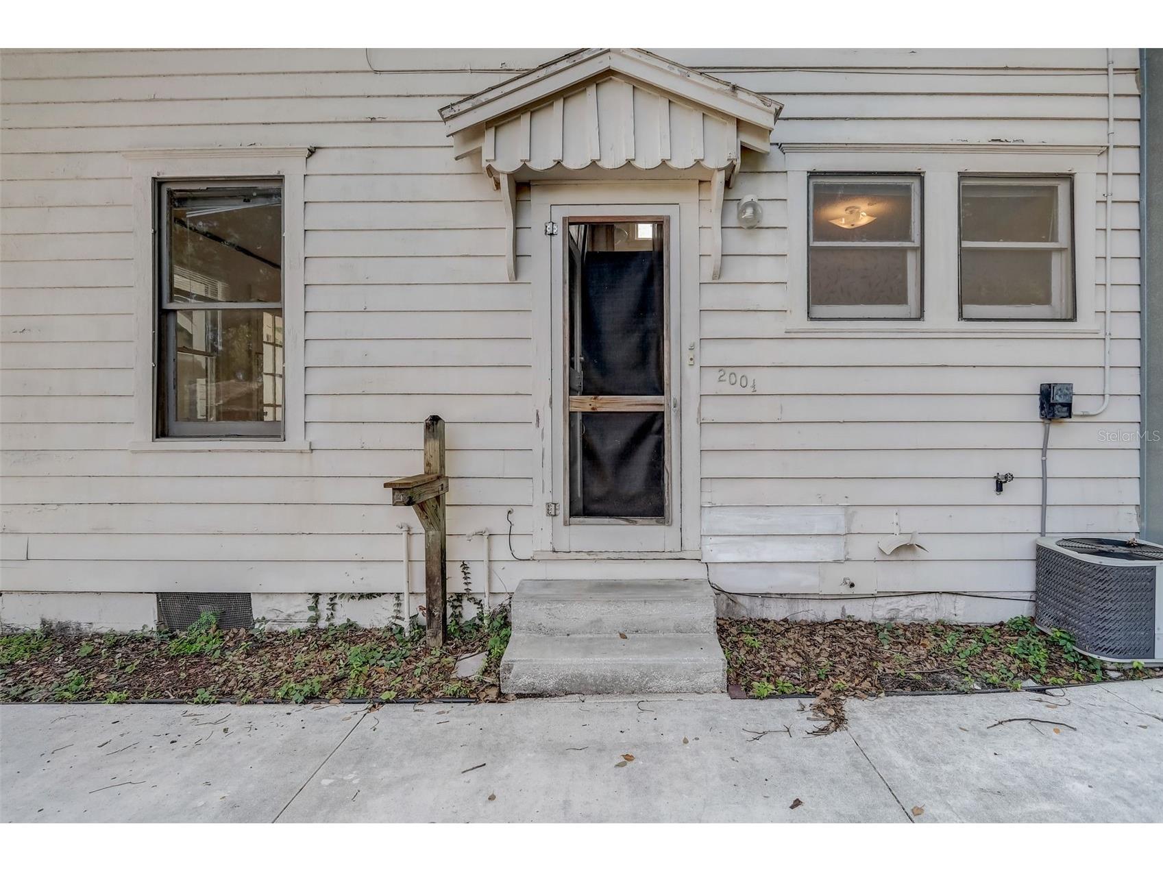 200 & 200 1/2 Hibiscus Court Orlando FL 32801 O6284765 image4