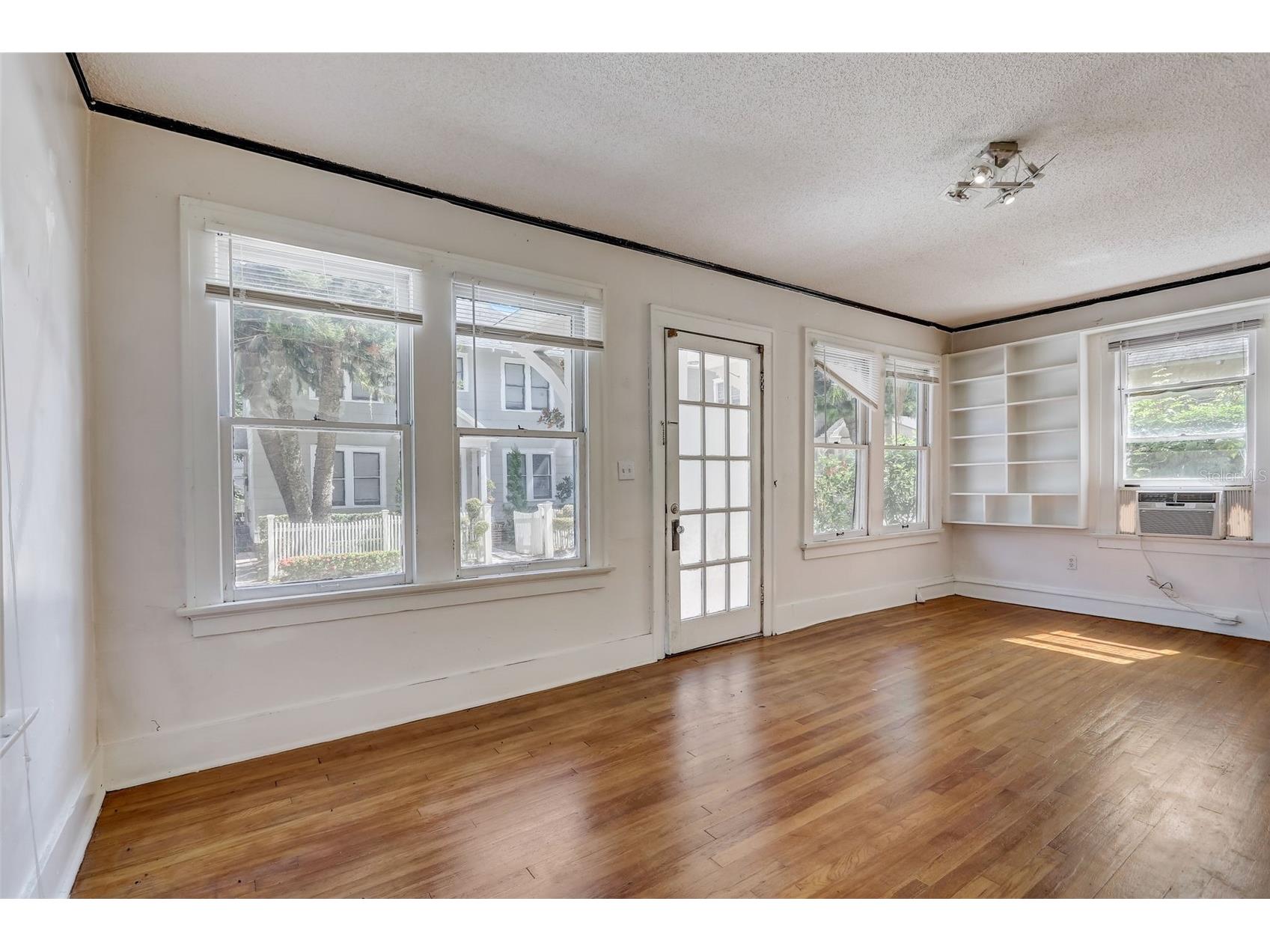 200 & 200 1/2 Hibiscus Court Orlando FL 32801 O6284765 image8