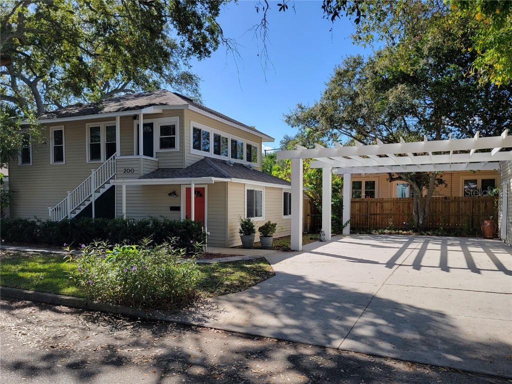 200 21st Avenue N Saint Petersburg FL 33704 A4588889 image1