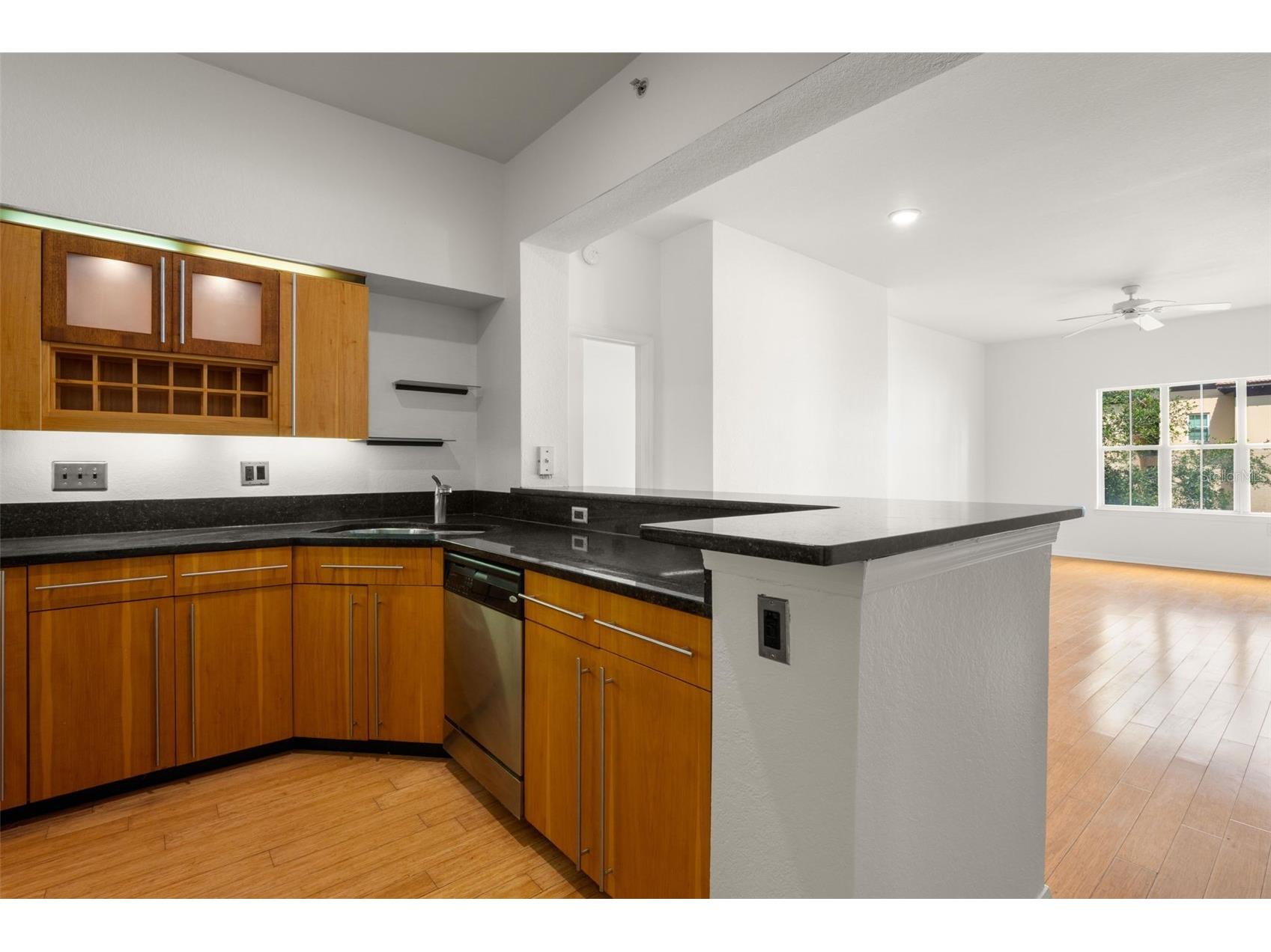 200 4th Avenue S #302 Saint Petersburg FL 33701 TB8501633 image21