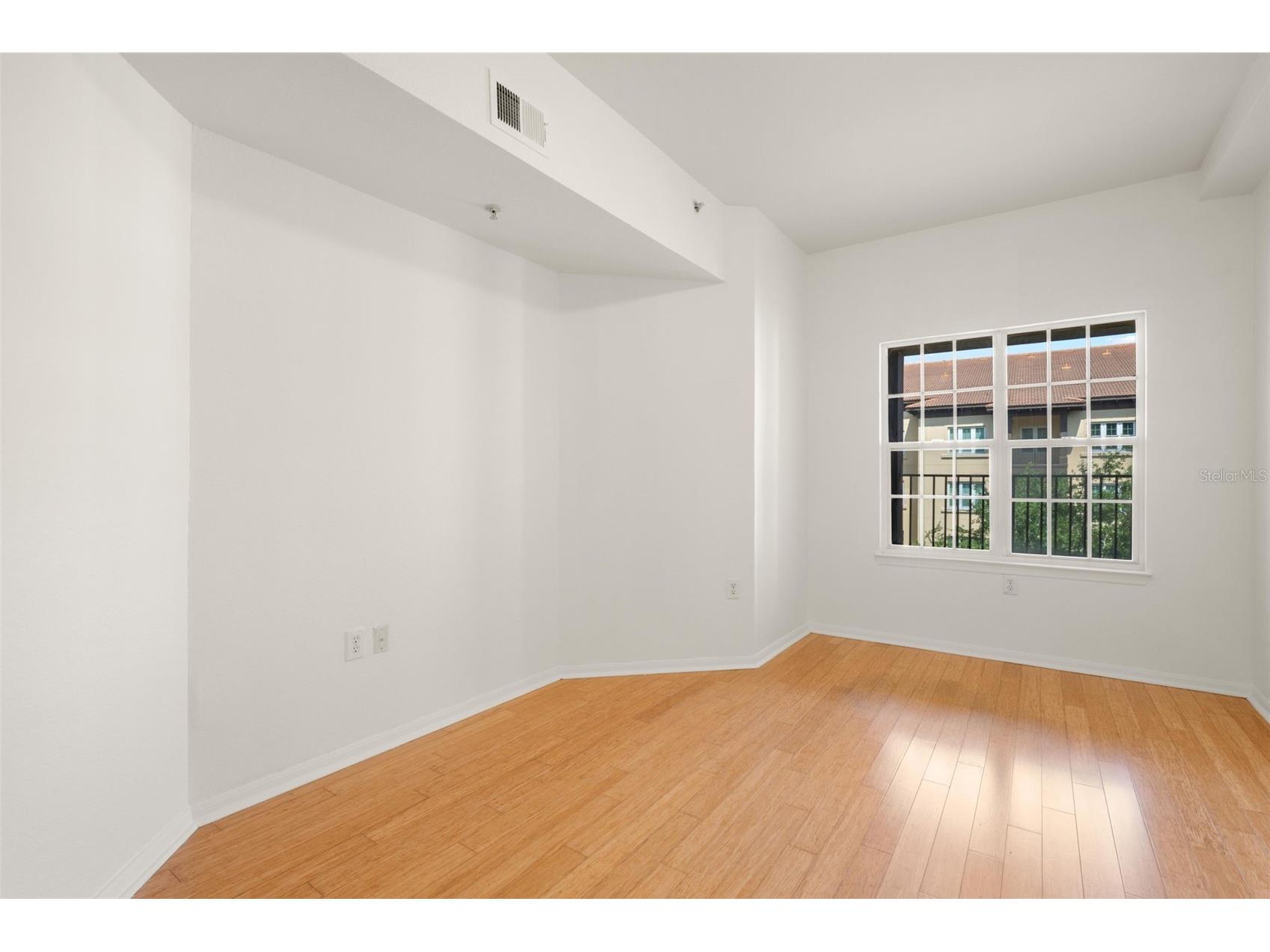 200 4th Avenue S #302 Saint Petersburg FL 33701 TB8501633 image29