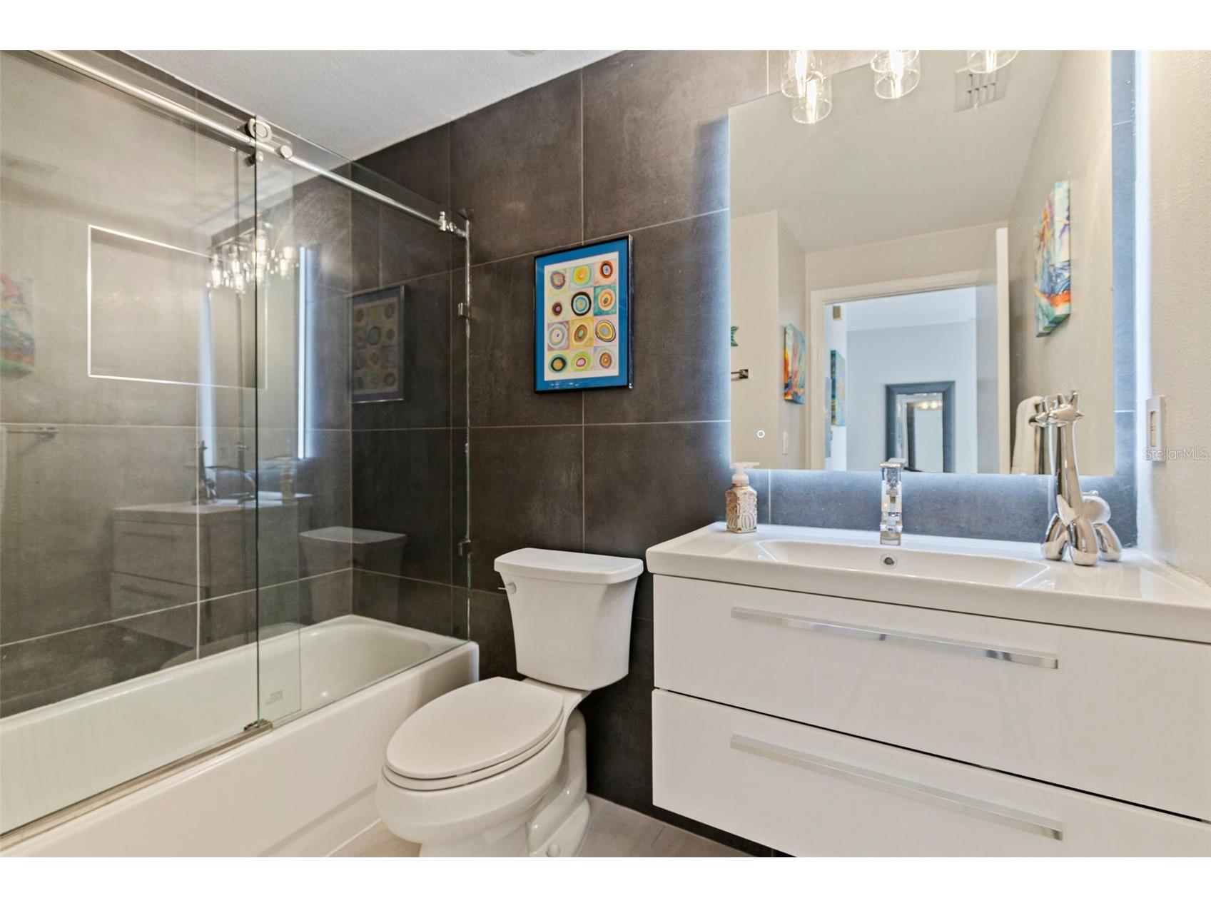 200 4th Avenue S #321 Saint Petersburg FL 33701 TB8494155 image24