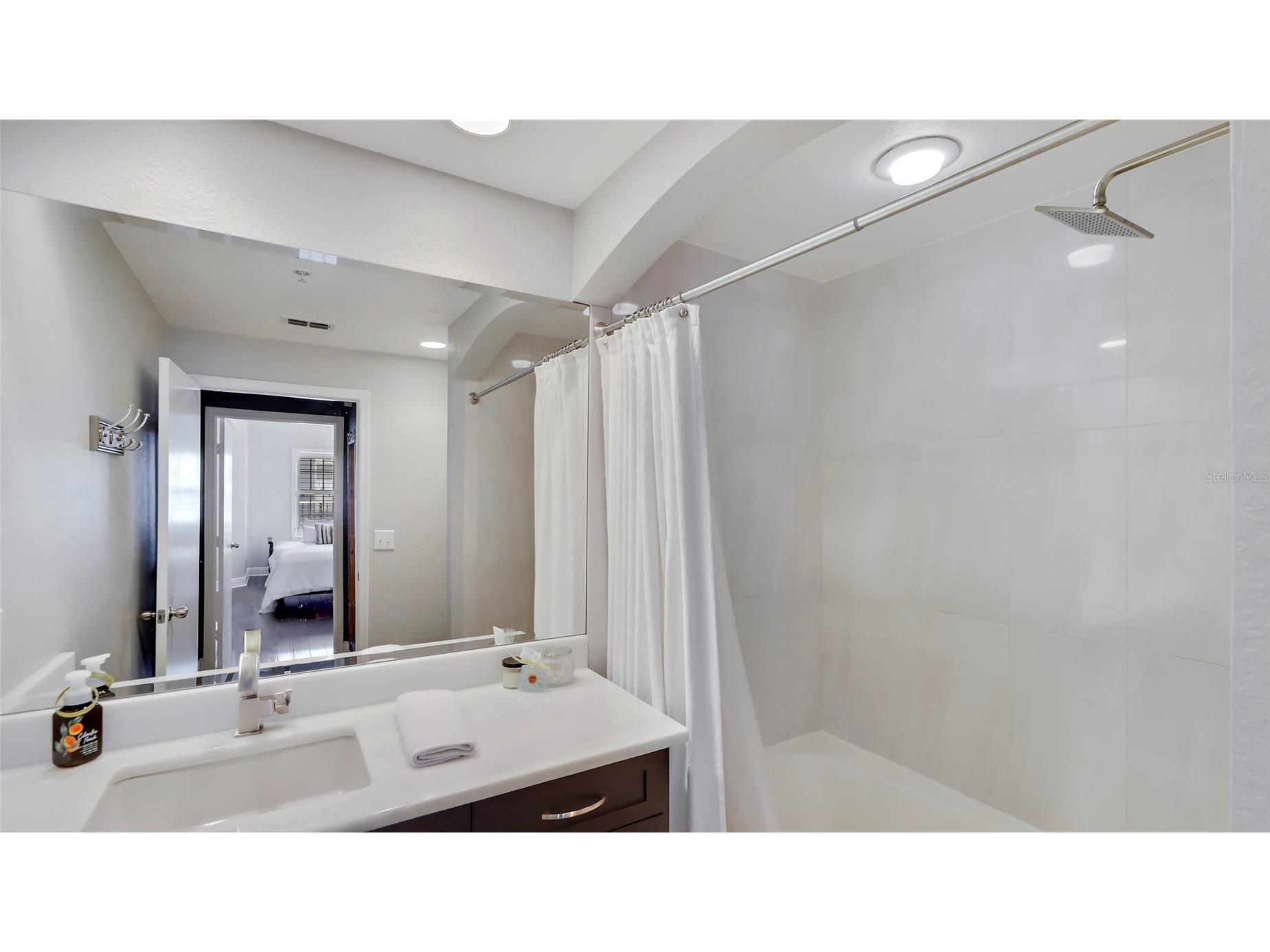 200 4th Avenue S #329 Saint Petersburg FL 33701 TB8491122 image13