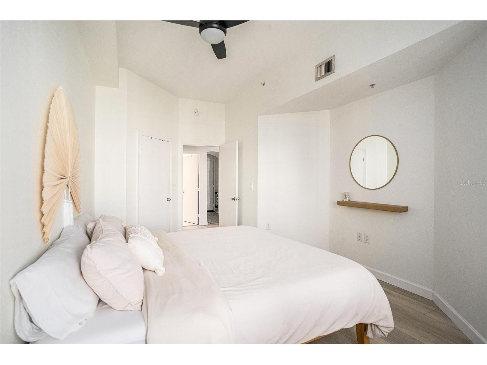 200 4th Avenue S #425 Saint Petersburg FL 33701 TB8434722 image16