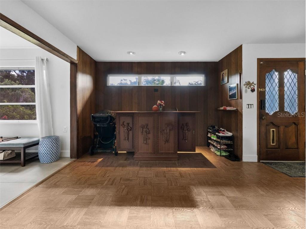 200 66th Street N Saint Petersburg FL 33710 TB8421027 image10