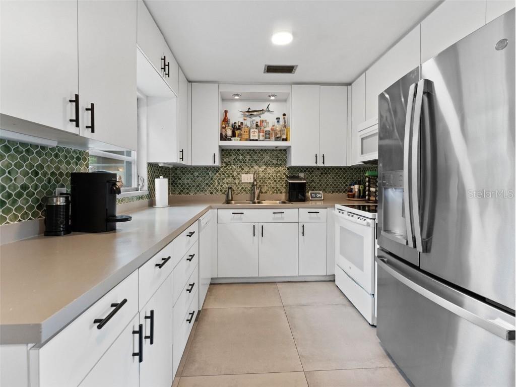 200 66th Street N Saint Petersburg FL 33710 TB8421027 image13