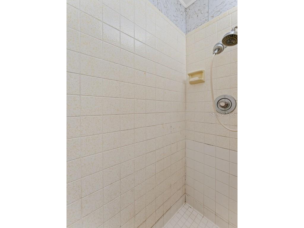 200 66th Street N Saint Petersburg FL 33710 TB8421027 image24