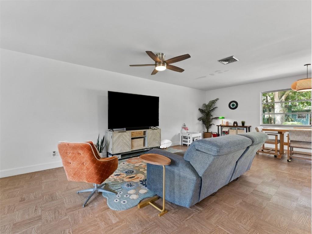 200 66th Street N Saint Petersburg FL 33710 TB8421027 image5