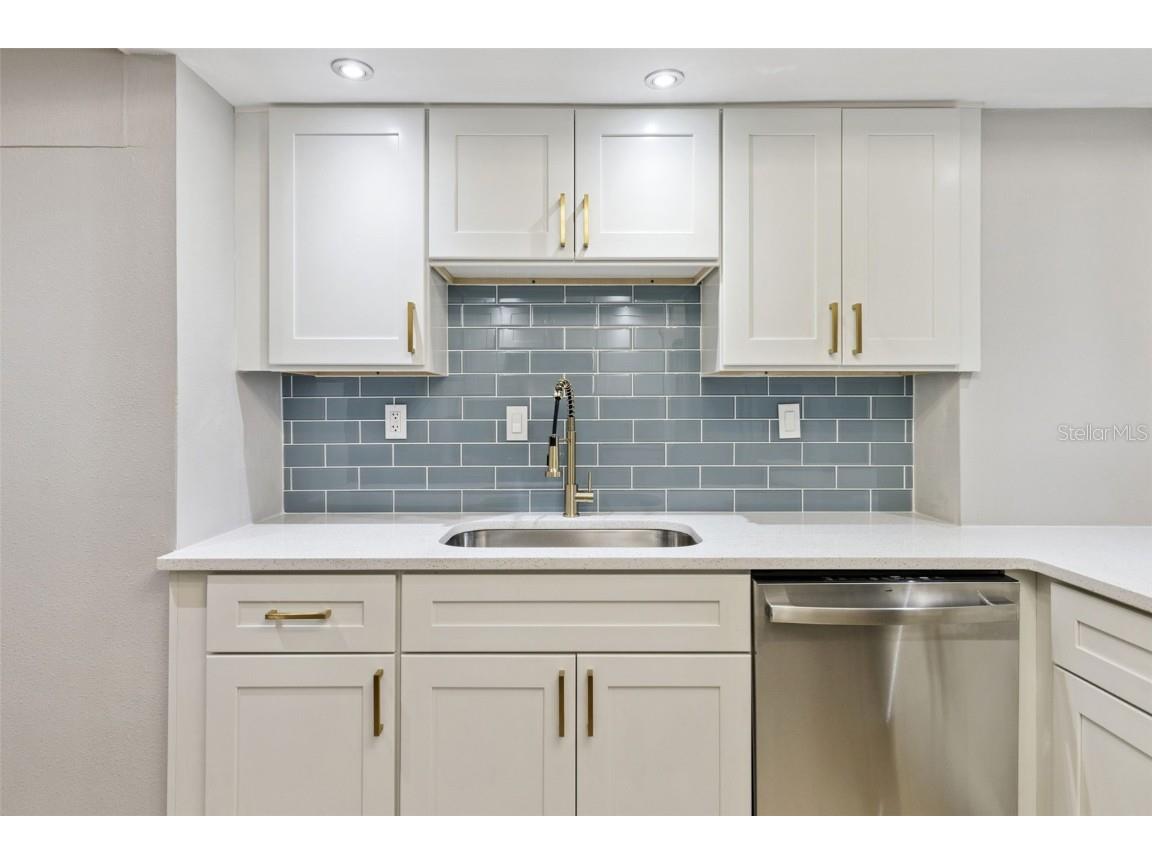 200 82nd Avenue N Saint Petersburg FL 33702 O6360959 image9