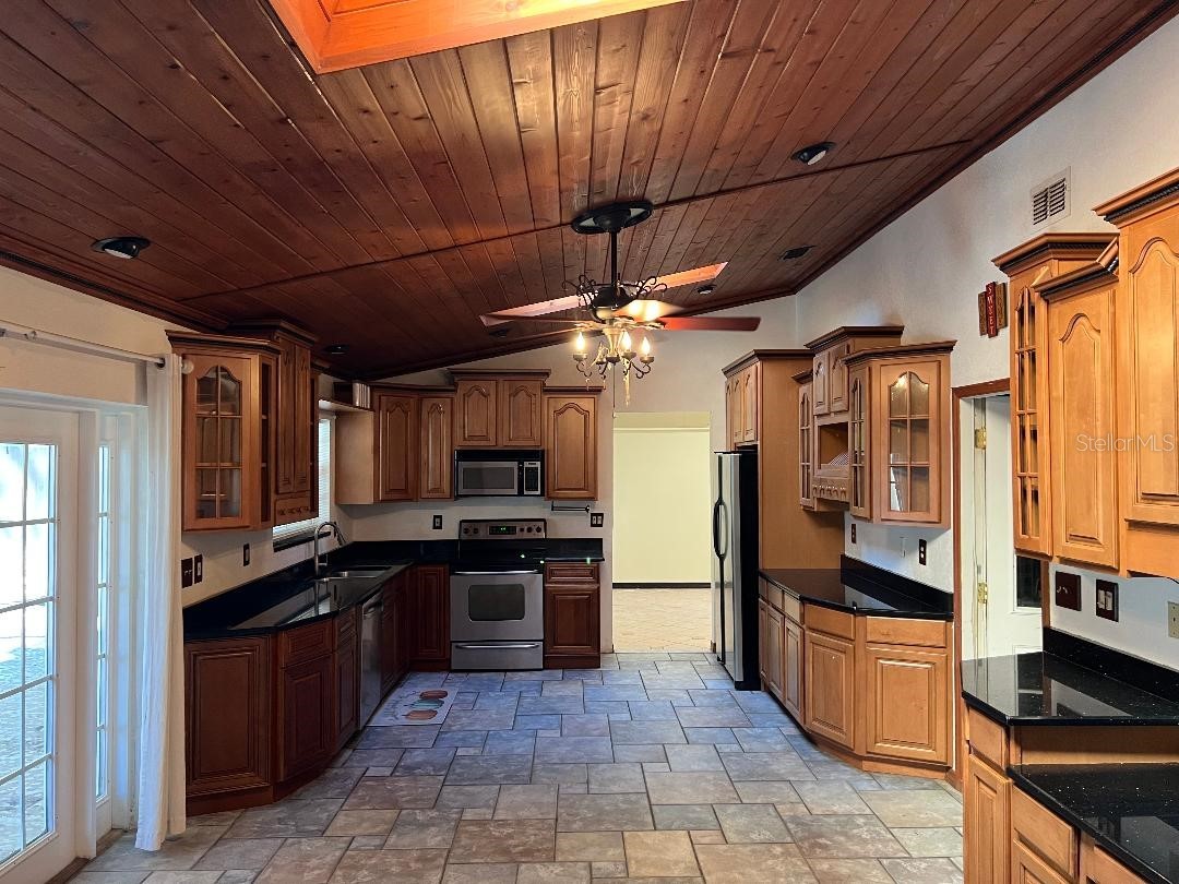200 Arbor Drive W Palm Harbor FL 34683 TB8482438 image10