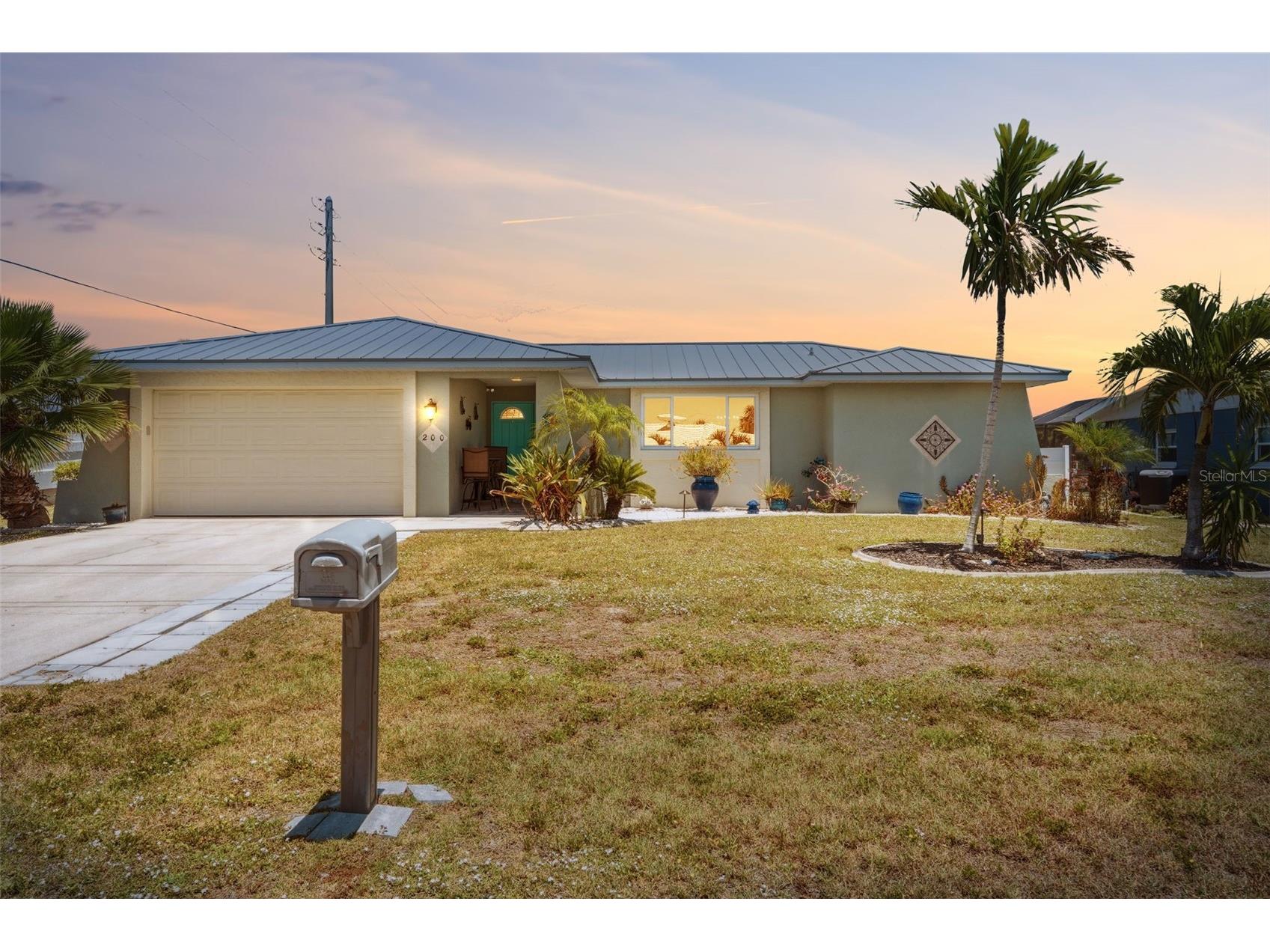 200 Belaire Court Punta Gorda FL 33950 C7525673 image1
