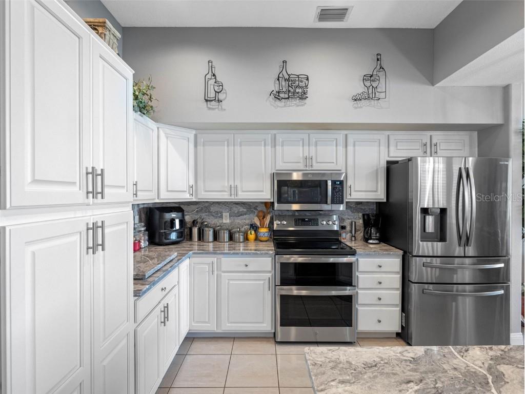 200 Brightwater Drive #10 Clearwater Beach FL 33767 - INTRACOASTAL WATERWAY TB8366618 image10