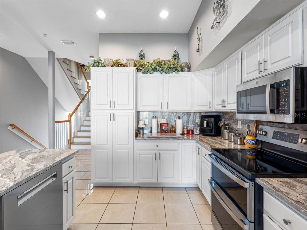 200 Brightwater Drive #10 Clearwater Beach FL 33767 - INTRACOASTAL WATERWAY TB8366618 image12