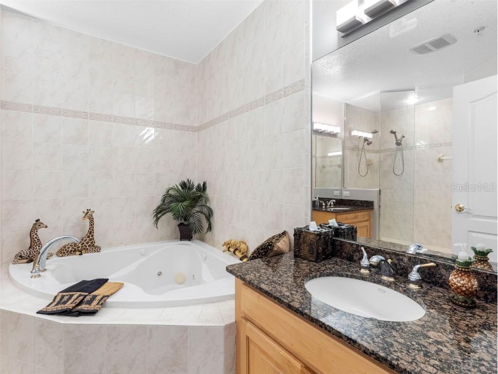 200 Brightwater Drive #10 Clearwater Beach FL 33767 - INTRACOASTAL WATERWAY TB8366618 image24